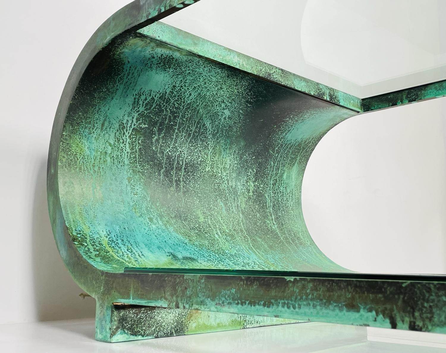Mesa baja Scroll en acabado cobre y ácido de Amparo Calderon Tapia en venta 4