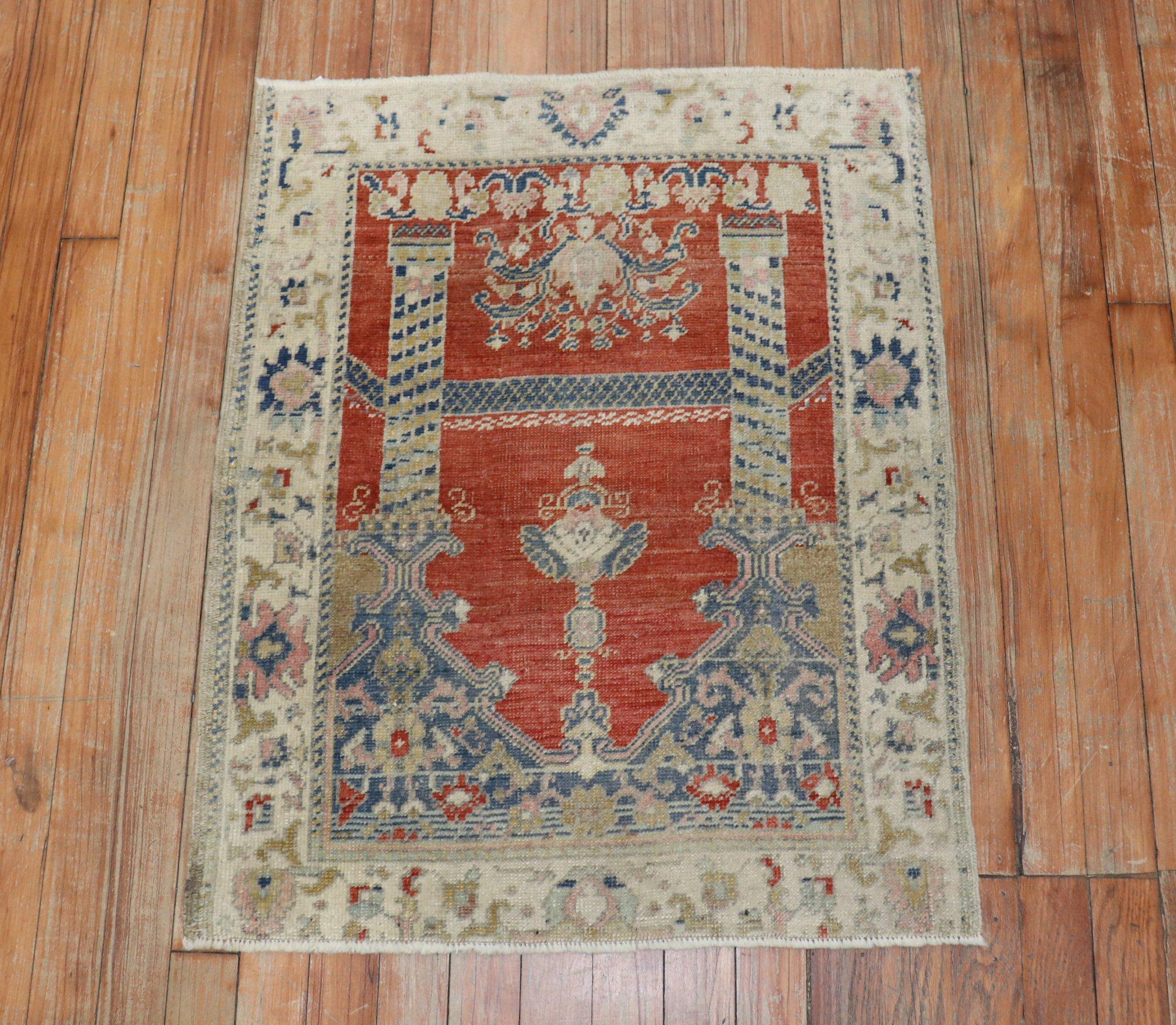 Wool Scroll Motif Red Fine Quality Turkish Sivas Rug, Early 20th Century For Sale