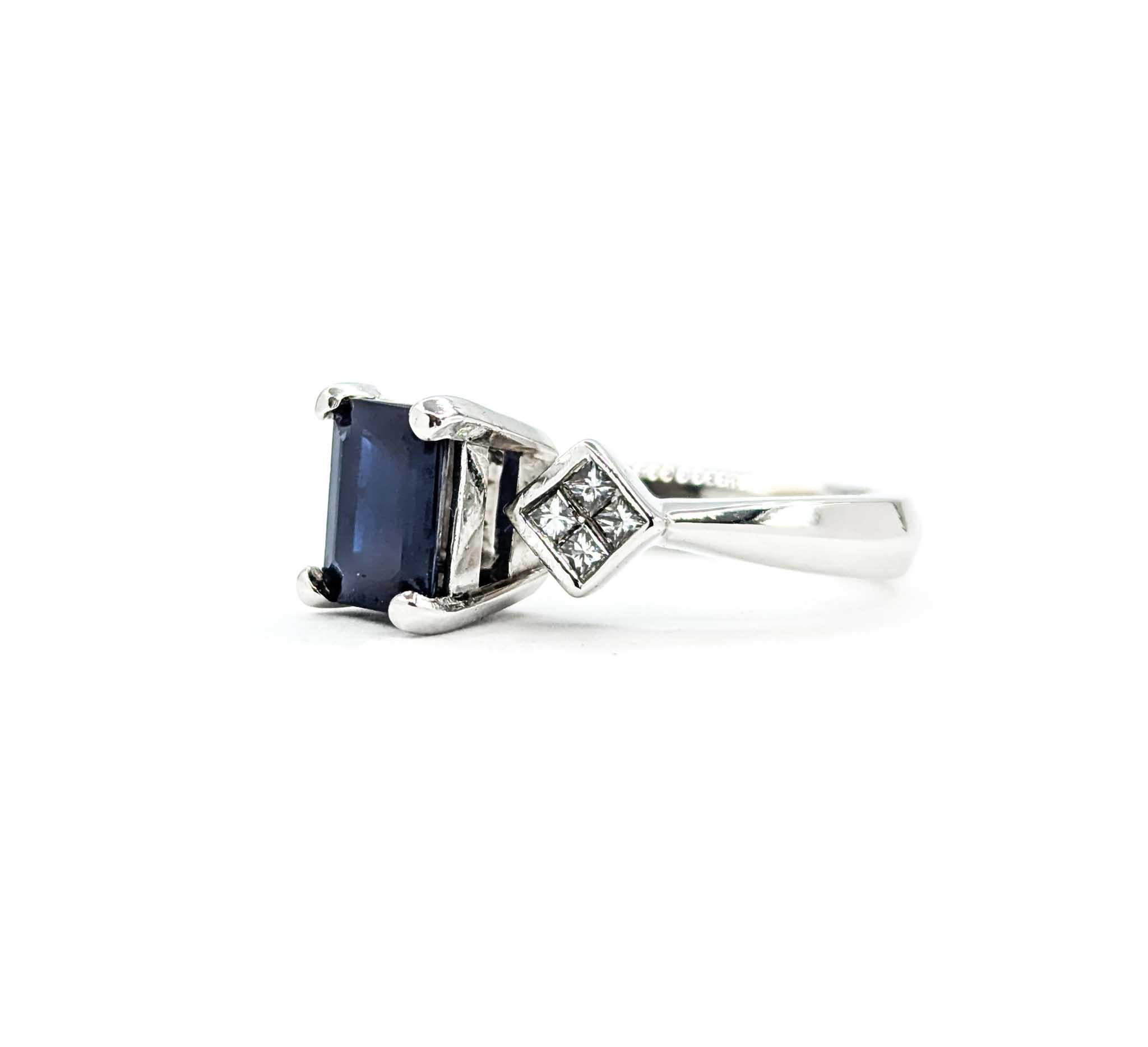 Scroll Pattern Sapphire Ring in 14k White Gold For Sale 4