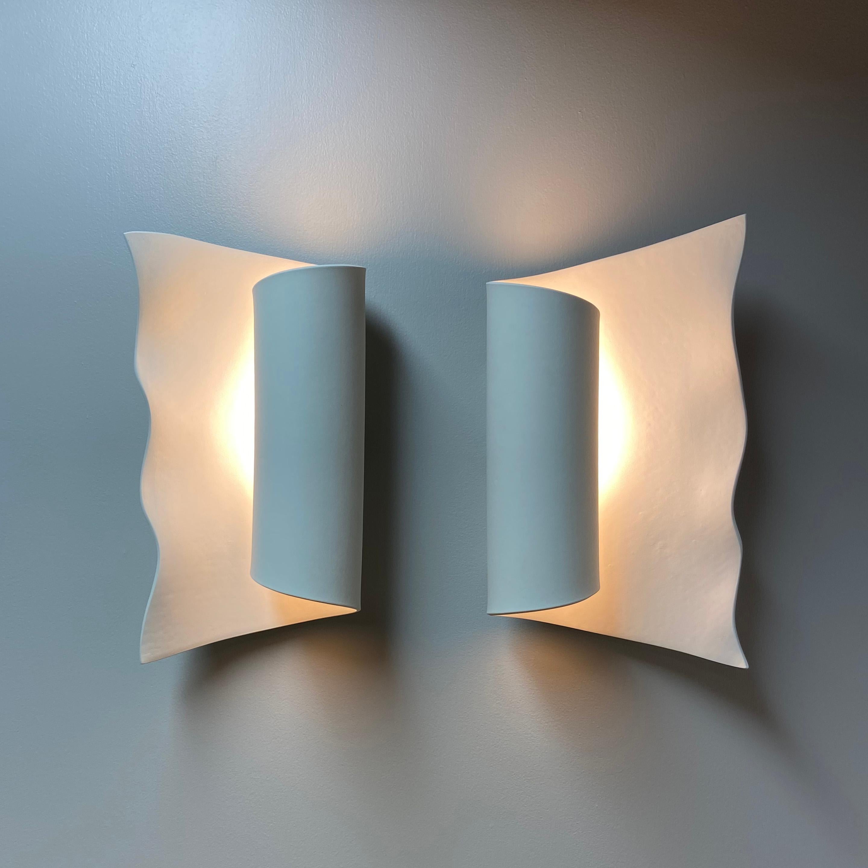 Minimalist Scroll Scalloped Ceramic Wall Sconce Luminaire Pair For Sale