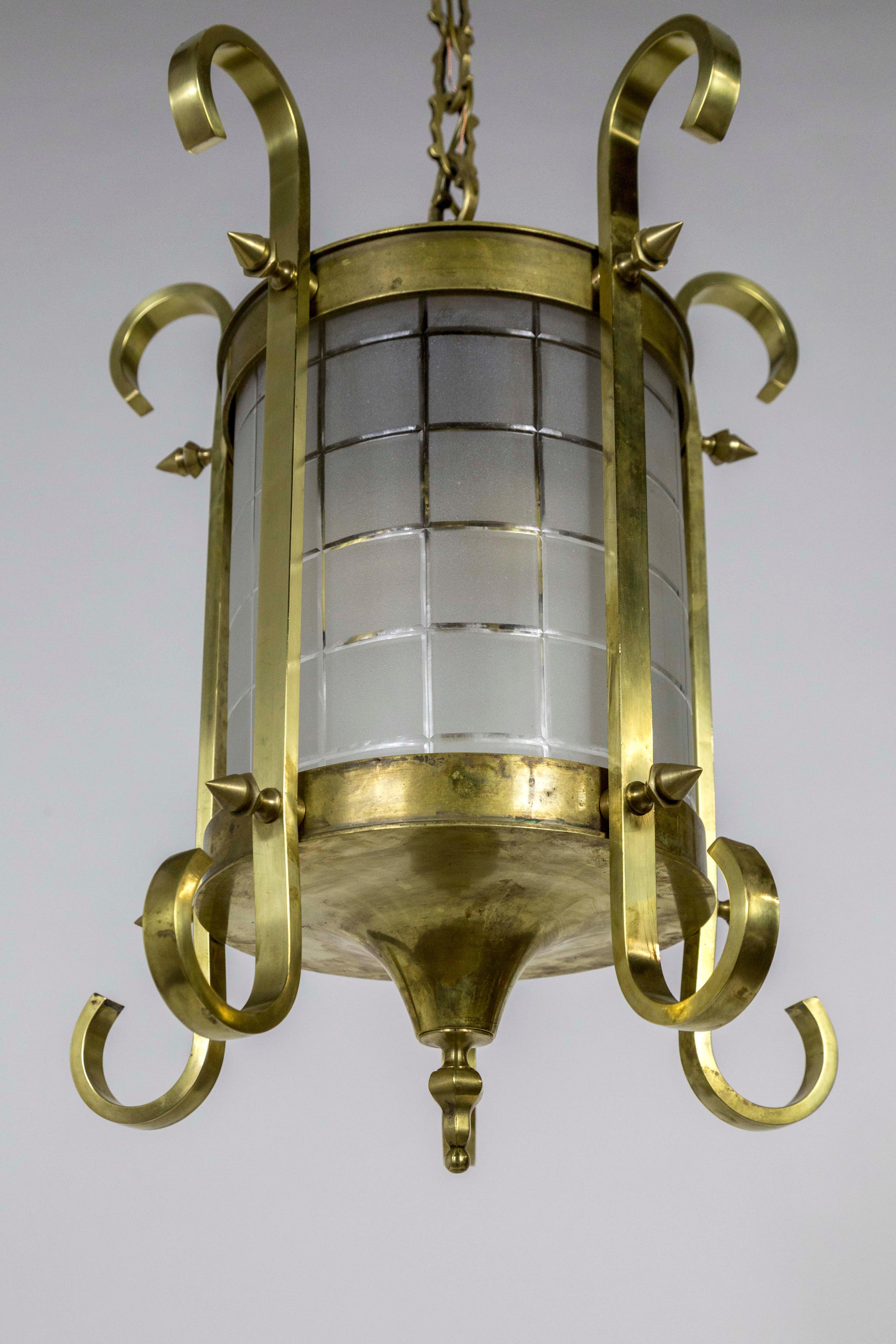 Scroll and Spike Cylindrical Beveled Glass Lantern For Sale 2