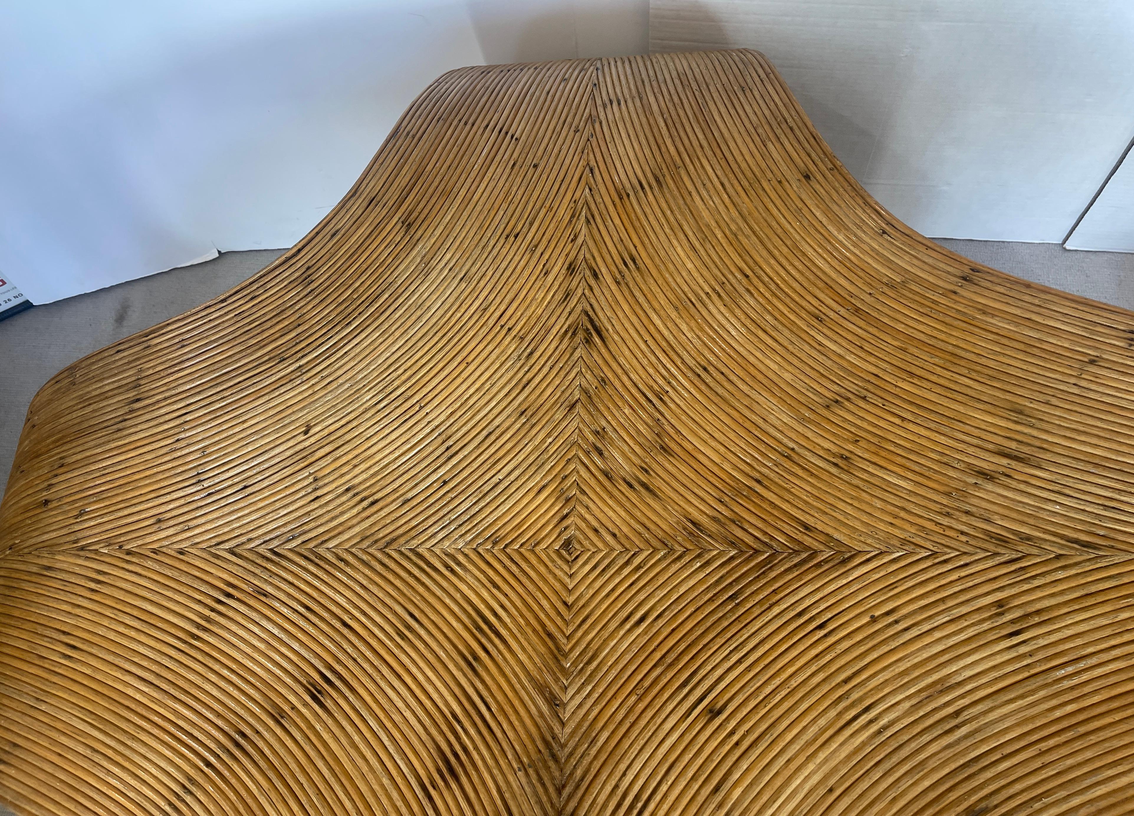 Table basse italienne en bambou à volutes, vers 1975 en vente 6