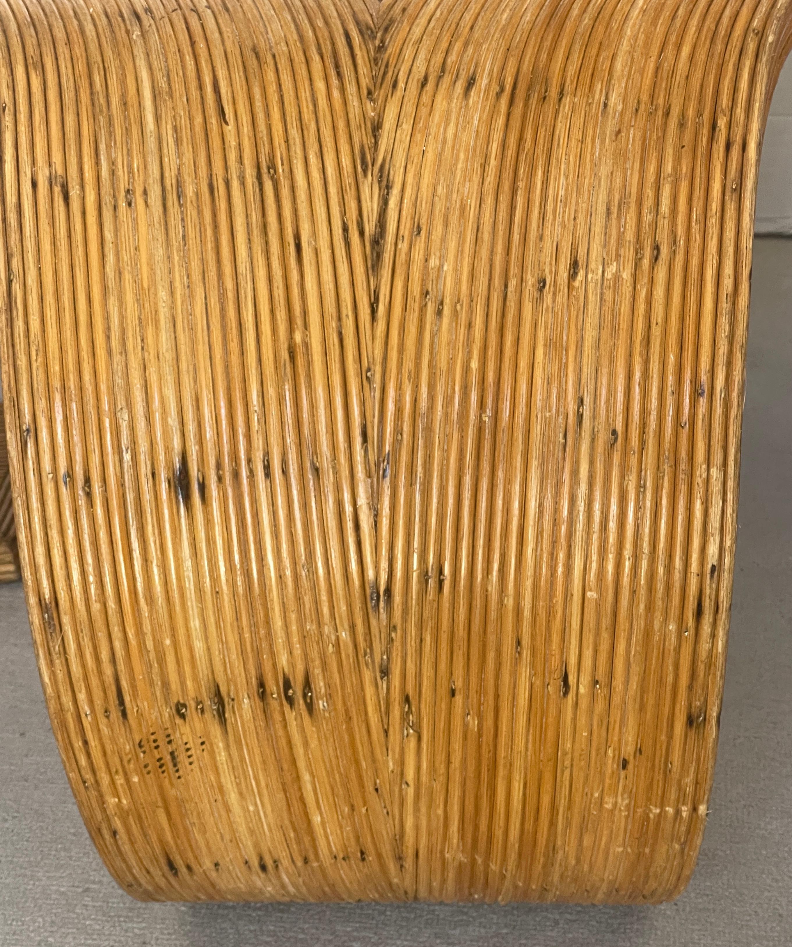 Table basse italienne en bambou à volutes, vers 1975 en vente 3