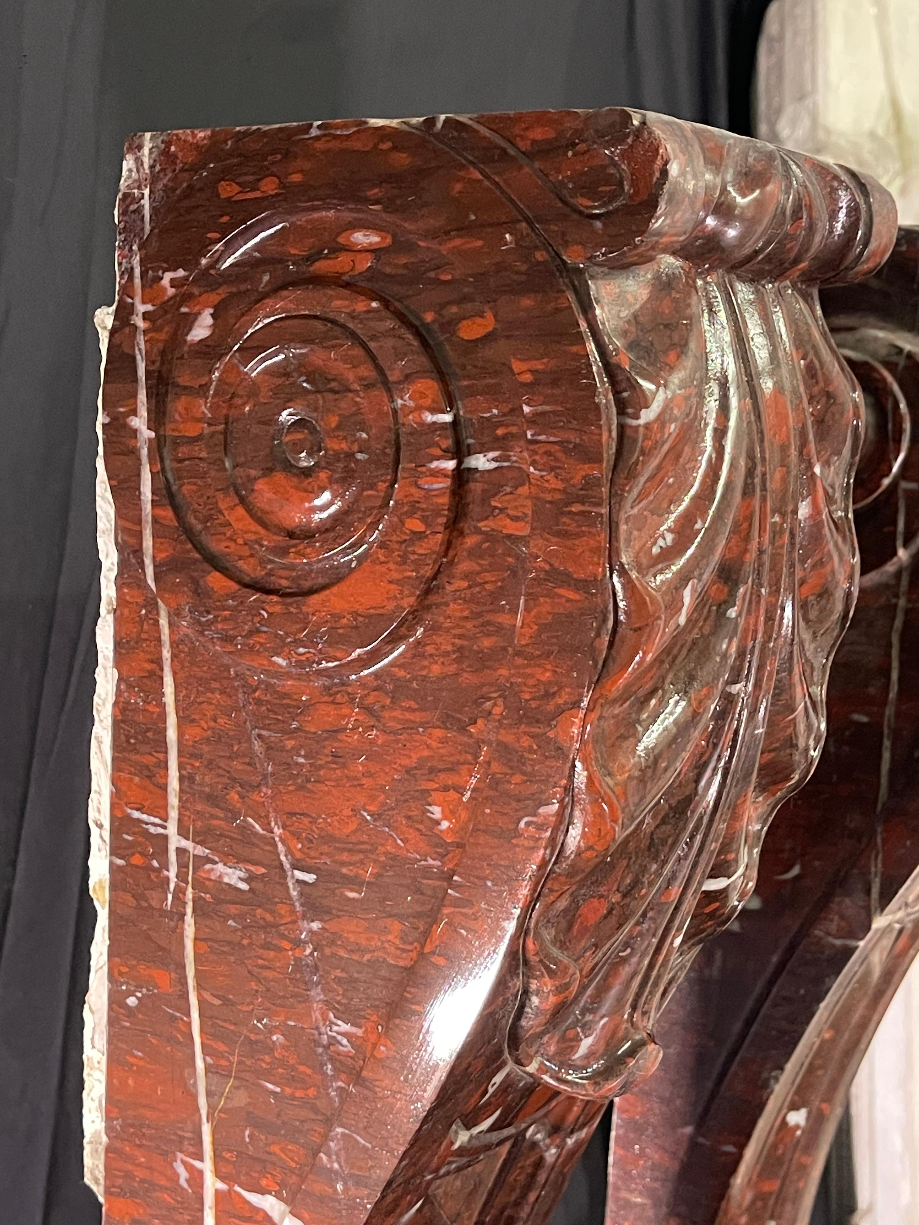 large pair of 19th century rare Verona Rosso Marble carved lion paw table legs. 
Ideal legs for console table / vanity unit.
