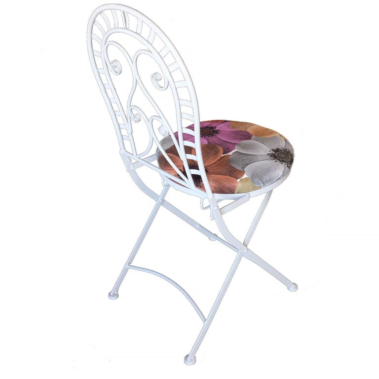 Scrolling Cast Iron Folding Patio Outdoor Chair, Pair In Good Condition For Sale In Van Nuys, CA