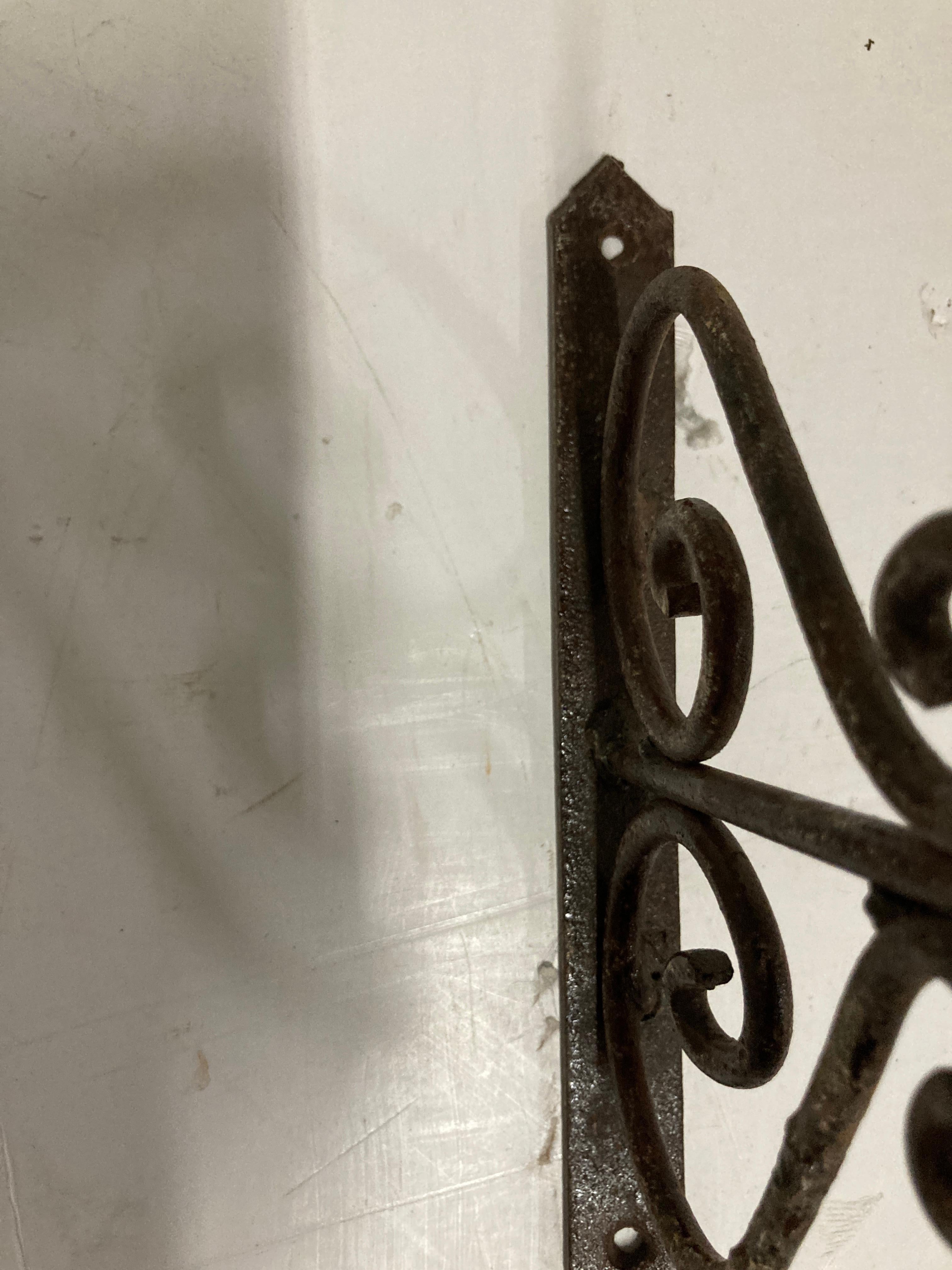 Moorish Scrolling Wall Mounted Iron Bracket for Lanterns or Signs For Sale