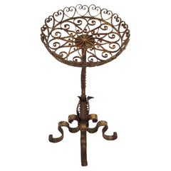 Tavolino da bere/tavolino Gueridon in ferro dorato a volute, Spagna, anni '50