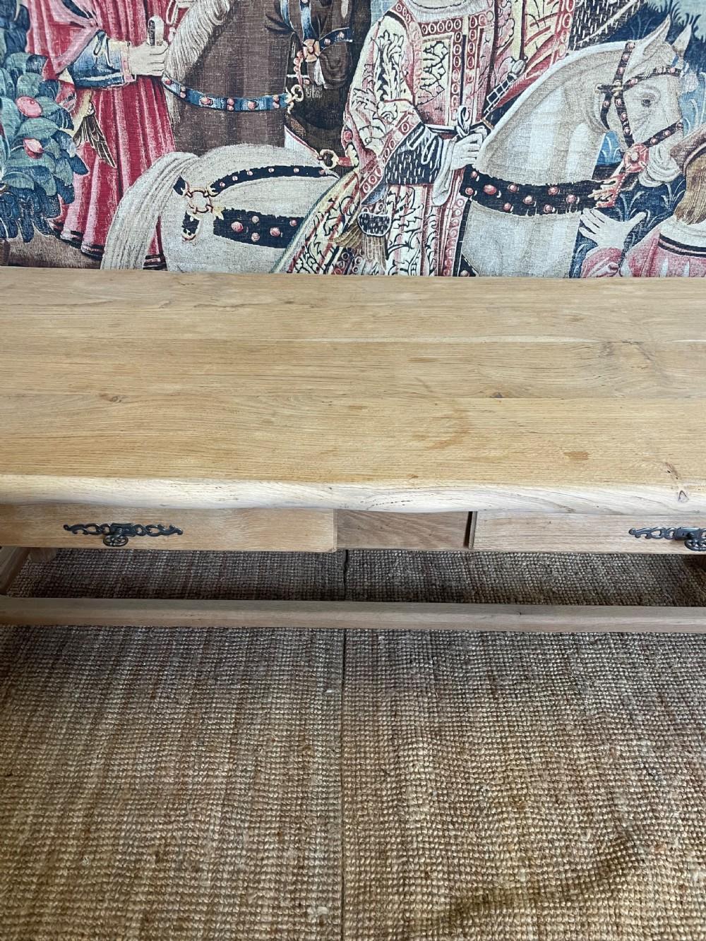 Country Scrubbed oak farmhouse table For Sale