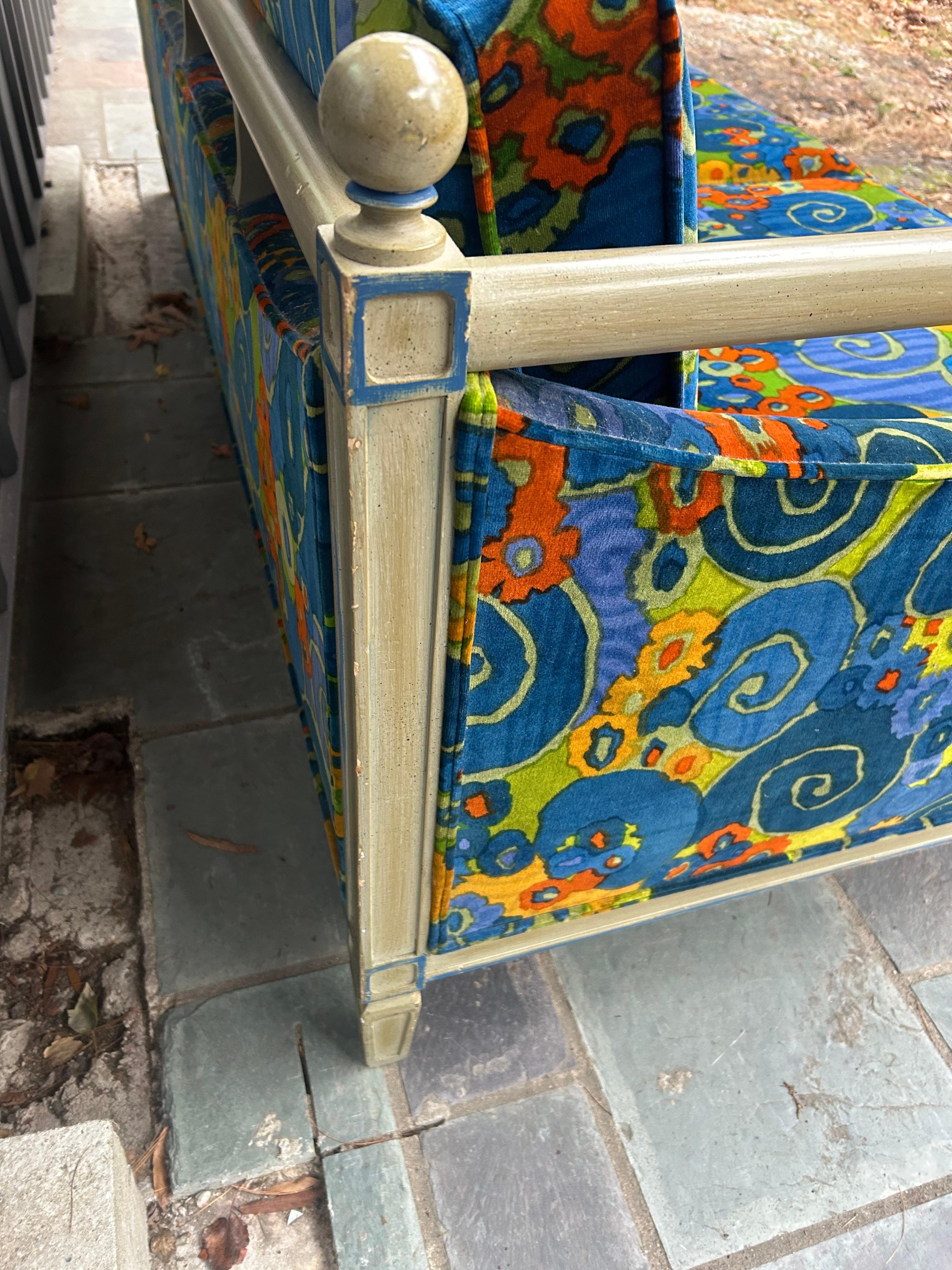 Scrumptious Jack Lenor Larsen Sofa Hollywood Regency Mid-Century en vente 2