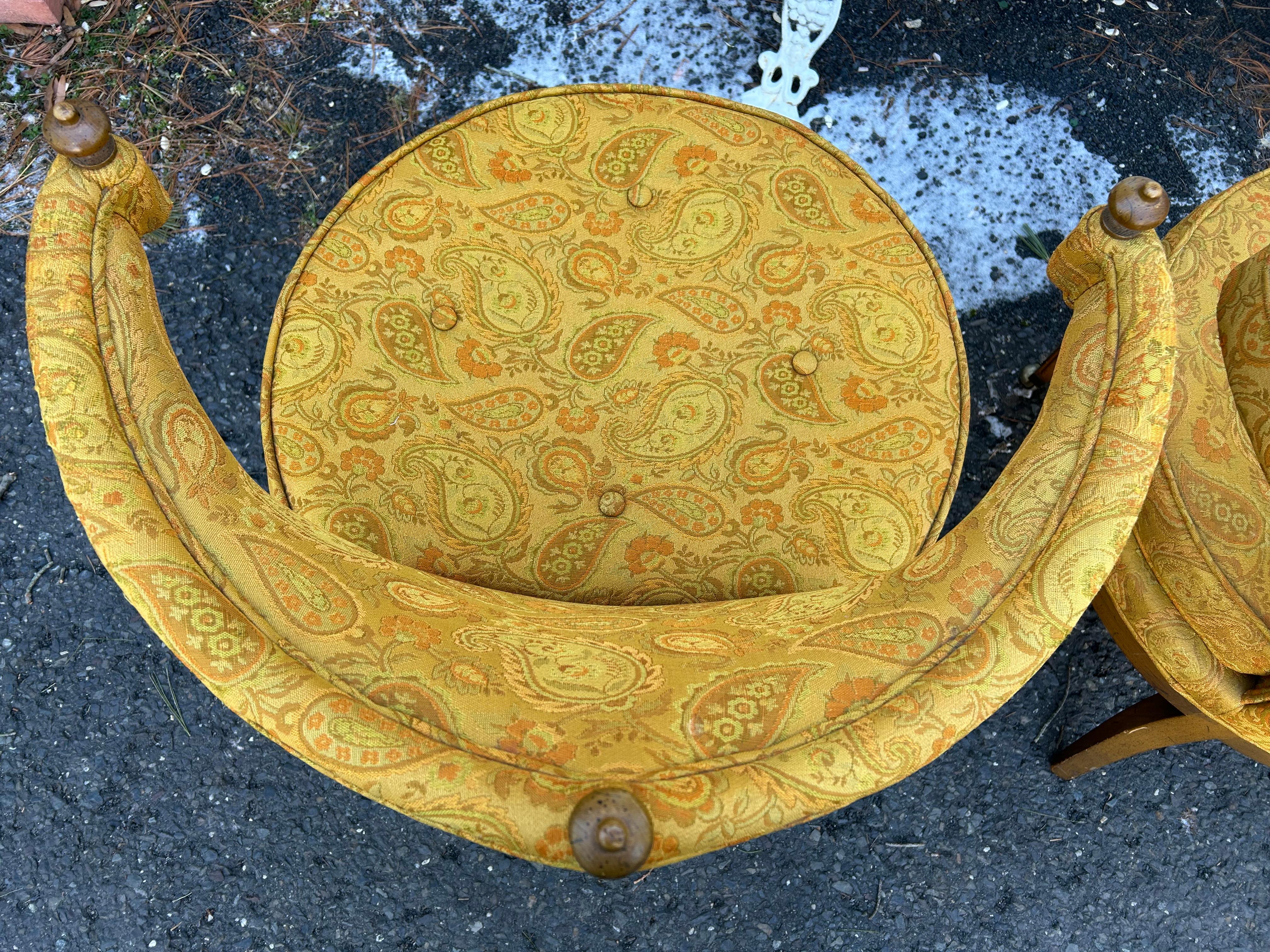 Scrumptious Pair Hollywood Regency Chairs Dorothy Draper style Mid-Century in vendita 7