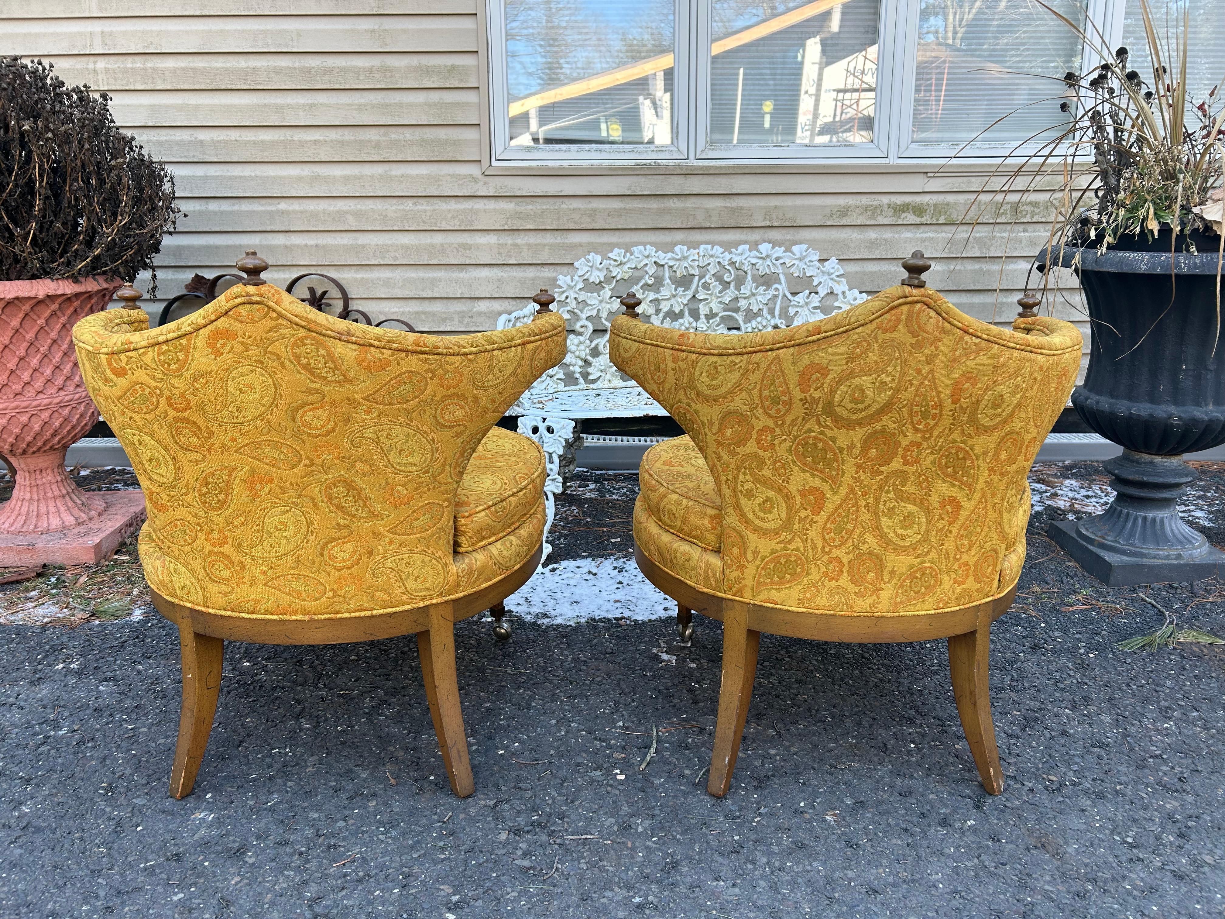Tappezzeria Scrumptious Pair Hollywood Regency Chairs Dorothy Draper style Mid-Century in vendita