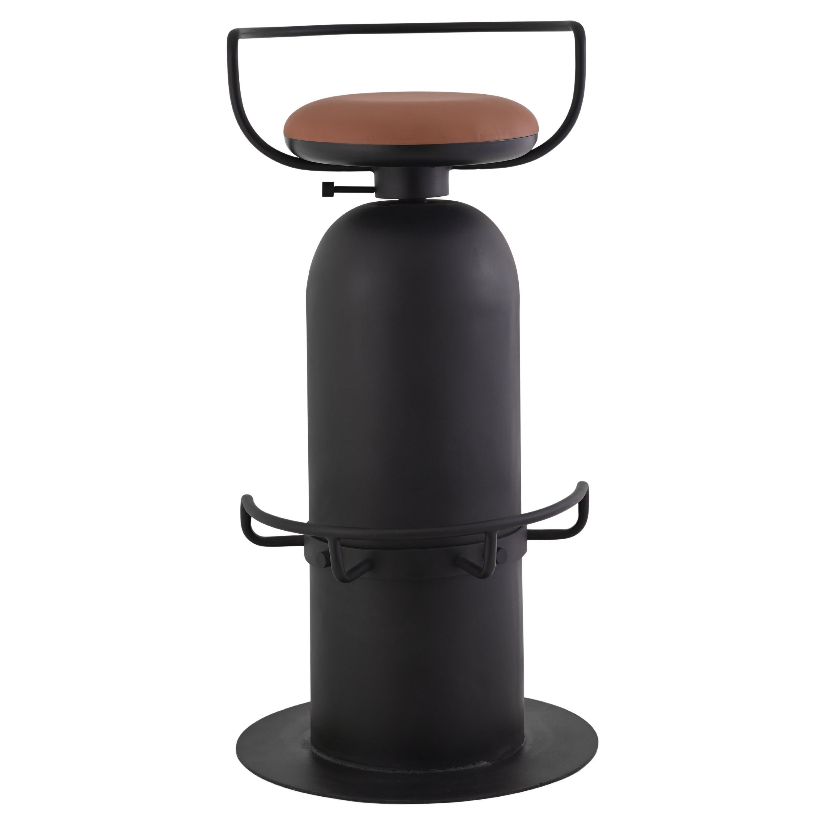 Tabouret de bar rembourré par Studio Namit Khanna