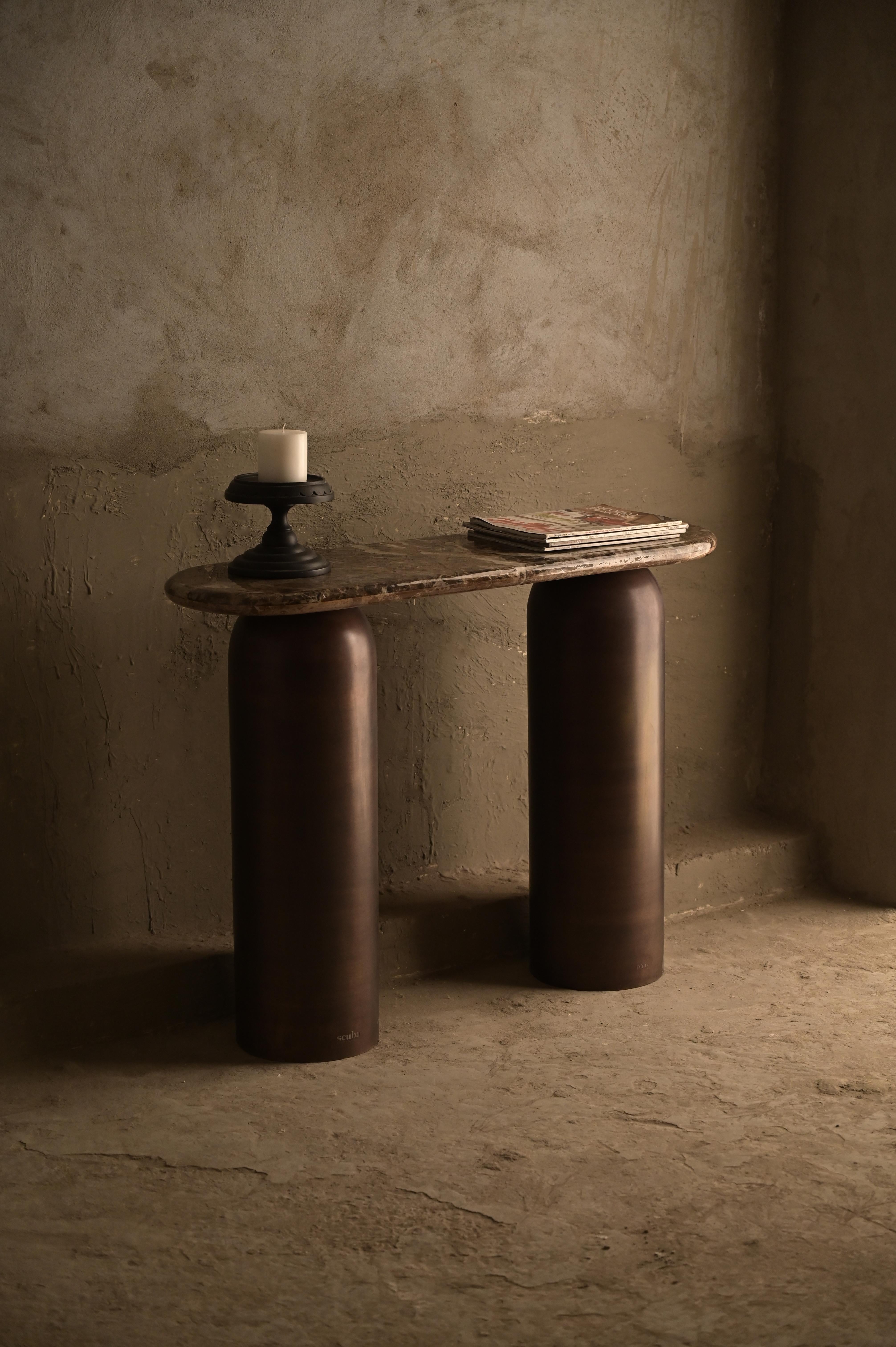 Mesa consola Scuba de Studio Namit Khanna Siglo XXI y contemporáneo en venta