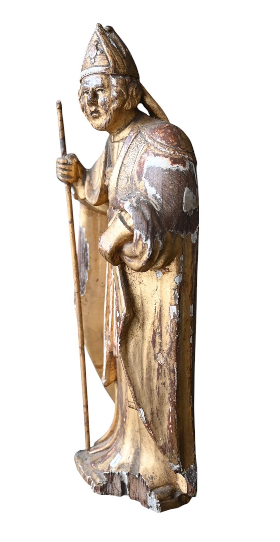 Bois Statue sculptée et dorée de Saint Augustin, XVIIIe siècle en vente