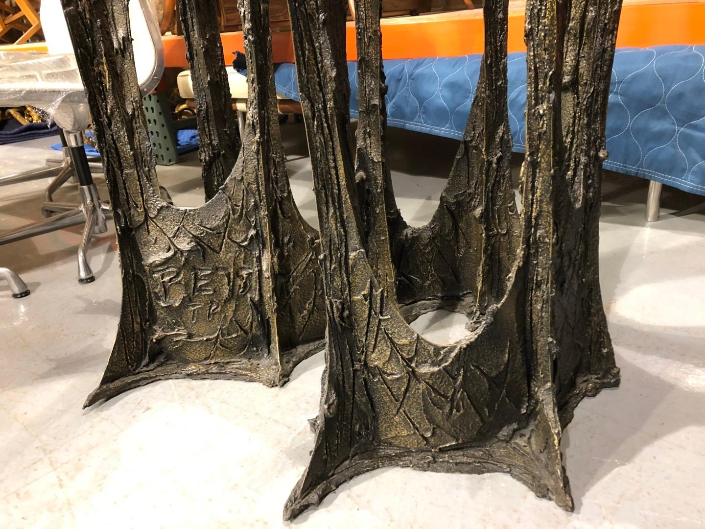 Table de salle à manger ovale Stalagmite en bronze sculpté et patiné de Paul Evans Bon état - En vente à Montreal, QC