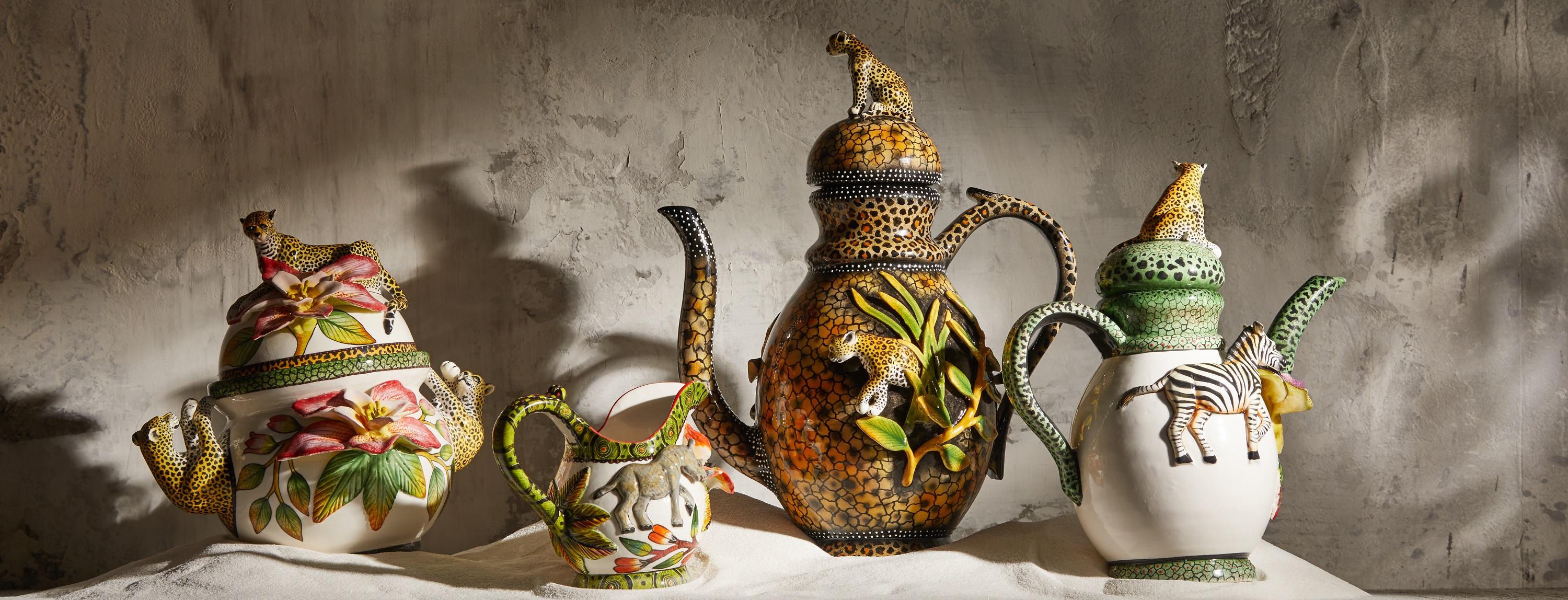 Ceramica Teiera scolpita del Regno Animale in vendita