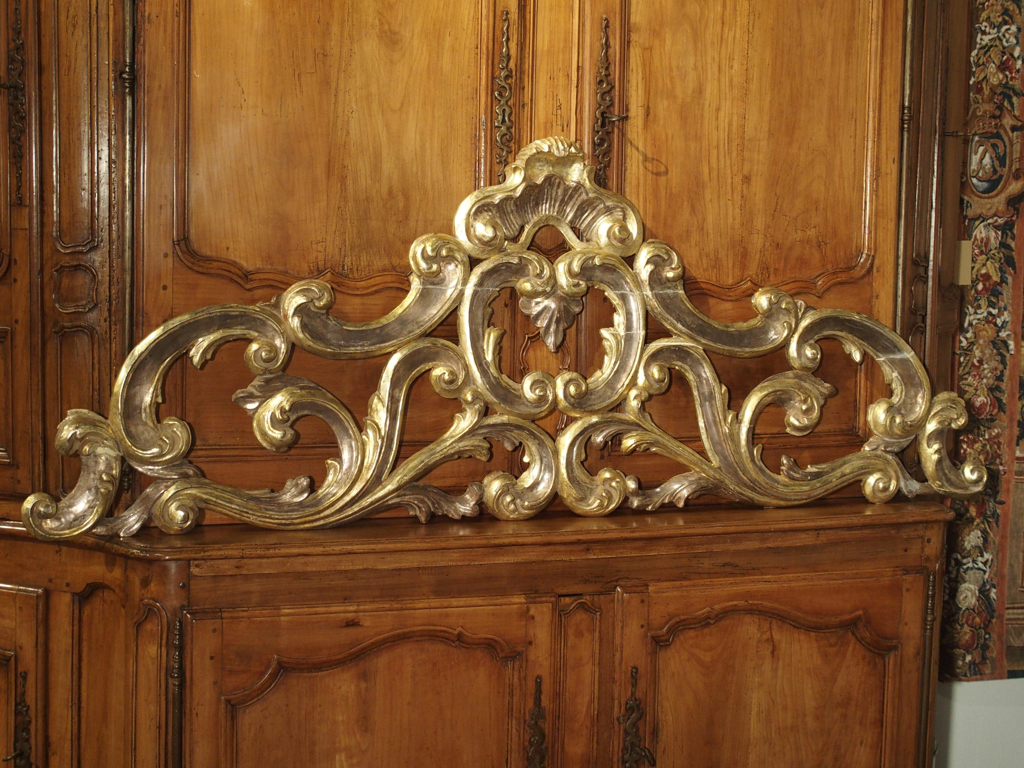 Sculpted Antique Giltwood Overdoor or Headboard from Italy, circa 1850 7