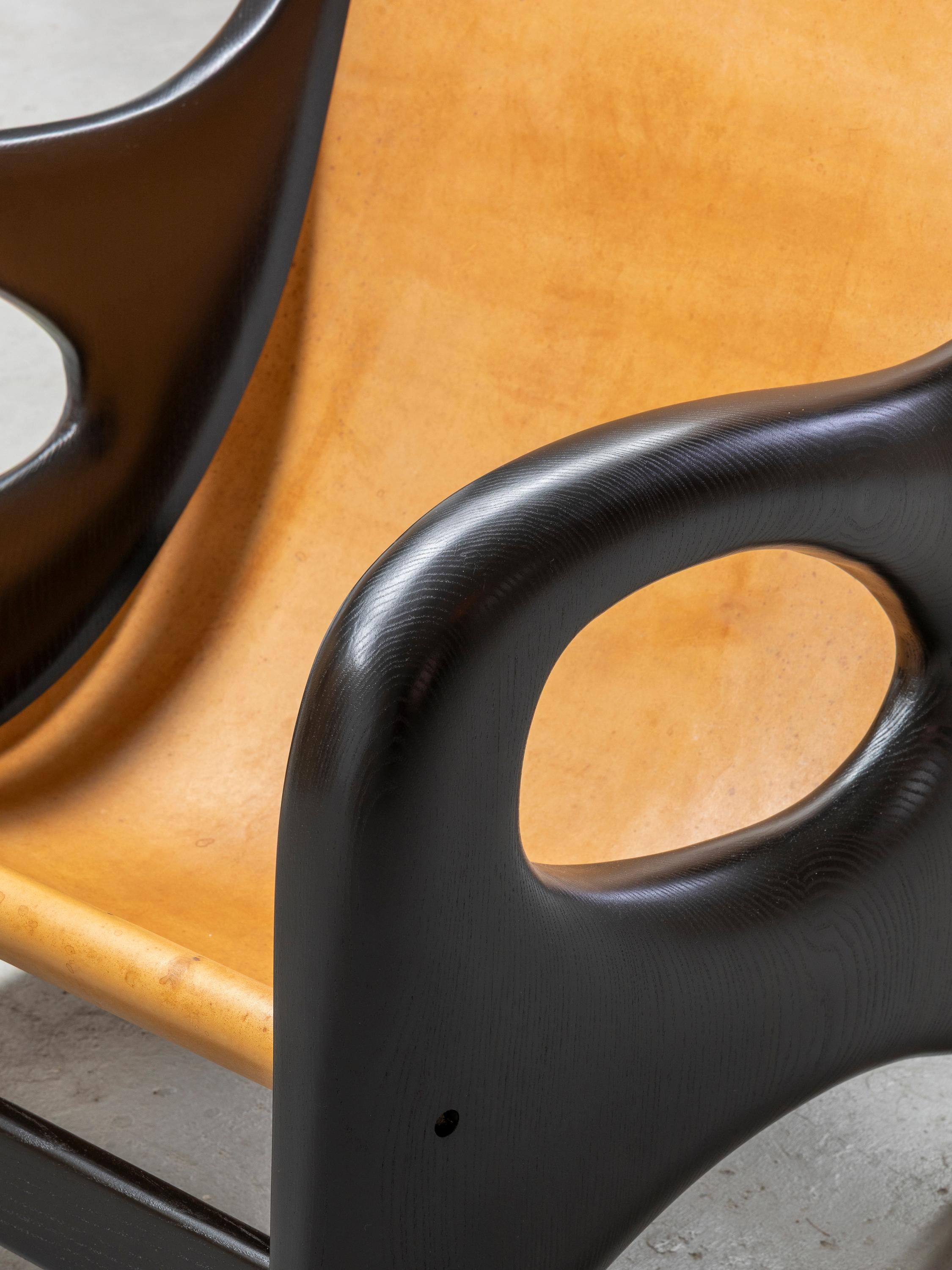 Chêne Fauteuil sculpté en Oak Oak en vente