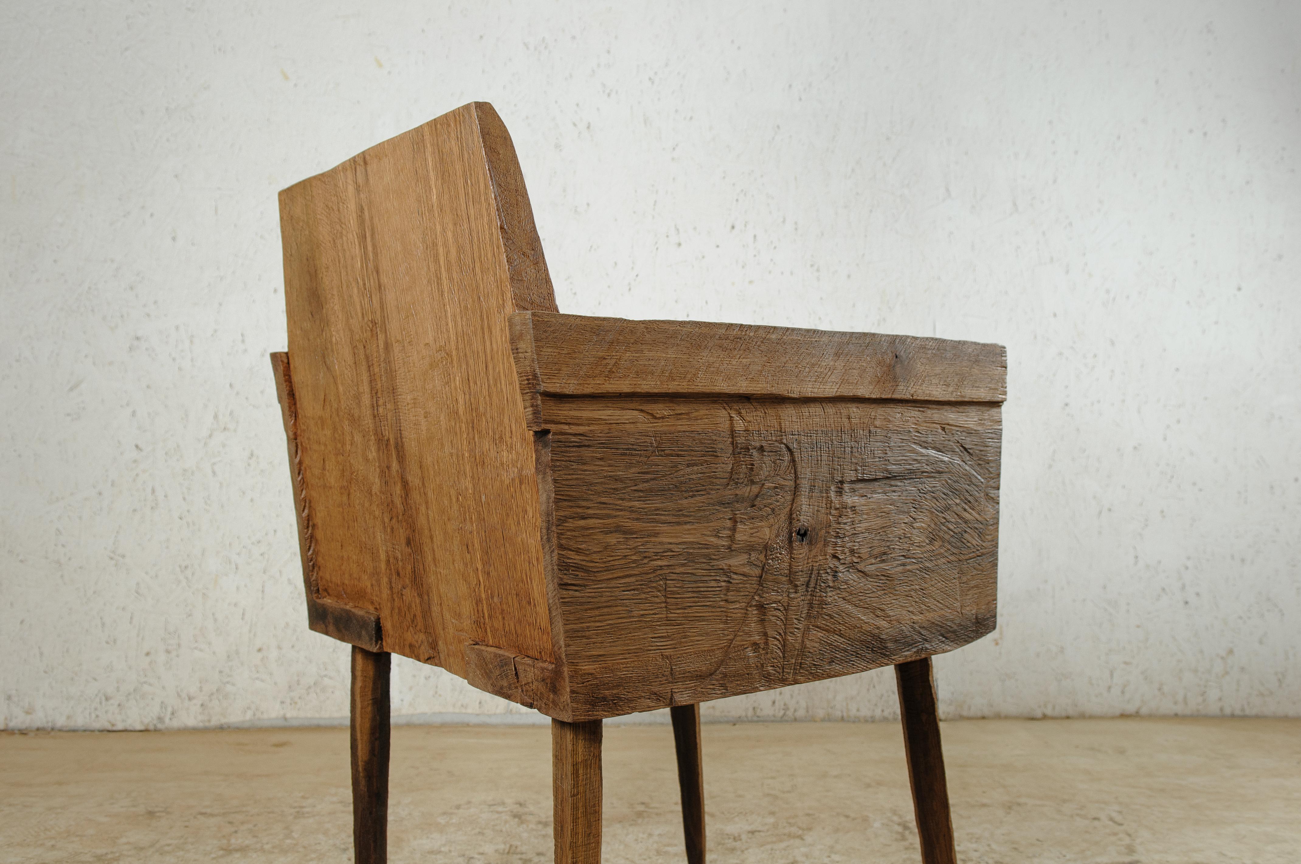 Sculpted Armchair in Solid Oak Wood '4 Legs' For Sale 4