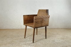 Sculpted Armchair in Solid Oak Wood '4 Legs'