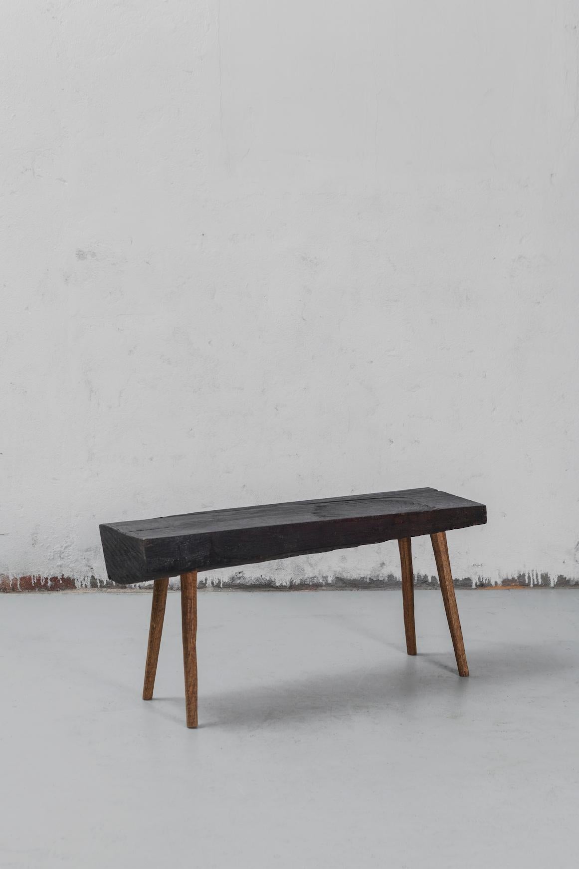 Bench or side table in solid oak (and linseed oil)
(Outdoor use OK)

SÓHA design studio conceives and produces furniture design and decorative objects in solid oak in an authentic style. Inspiration to create all these items comes from the Russian