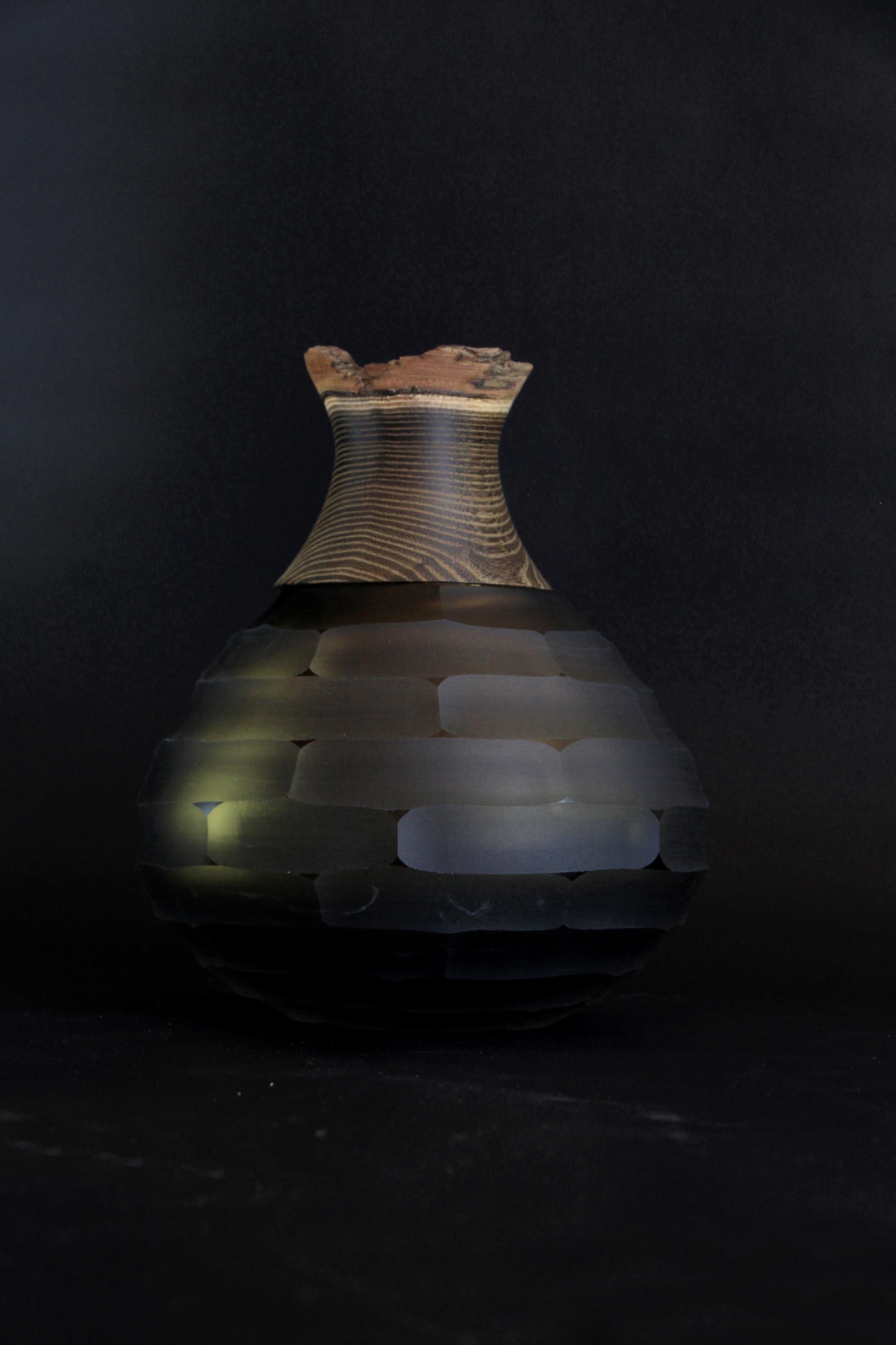 Vase empilable Sculpt en verre soufflé et laiton, Pia Wüstenberg Neuf - En vente à Geneve, CH