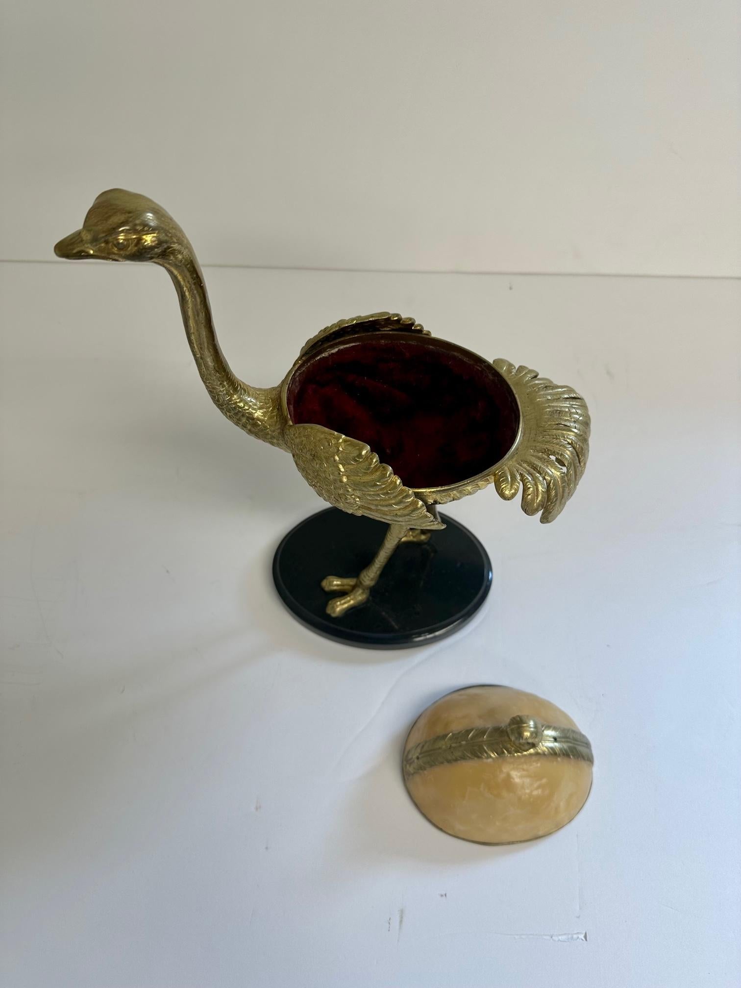 Sculpted Brass Ostrich Box with Resin Top and Marble Base In Good Condition For Sale In Hopewell, NJ