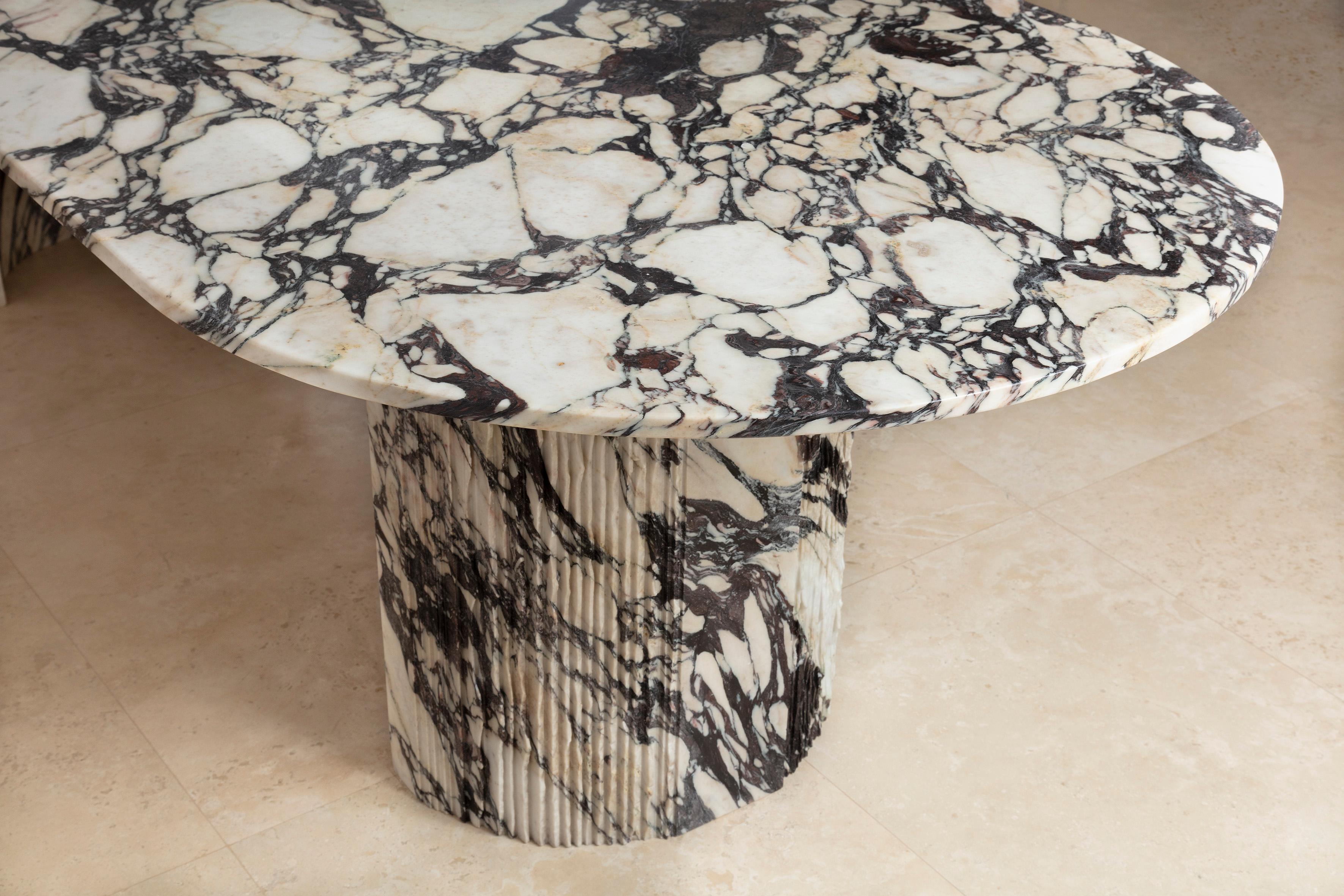 Sculpted Brescia Marble Table by Omar Chakil In New Condition For Sale In Geneve, CH