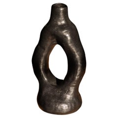 sculpted ceramic vase ALBA N.2 -  black version 