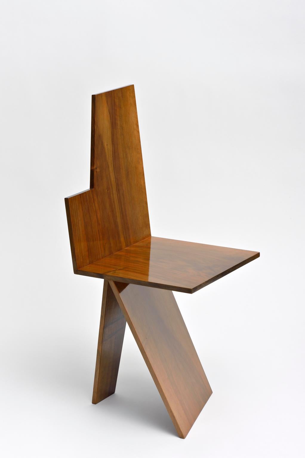 Sculpted chair Mosoo - signed by Kaaron
Signed and numbered
Edition of 8 + 4 AP
Walnut
Dimensions: (H) 88 x (L) 37cm x (W) 35cm

Kaaron
Important emerging French artists.
