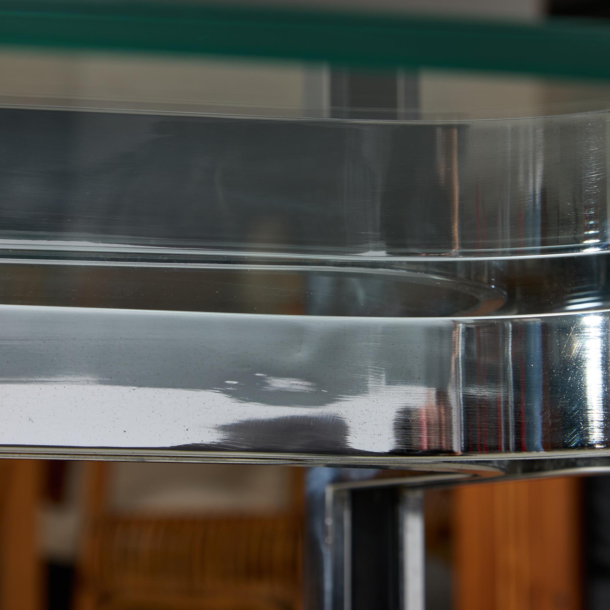 Table basse chromée sculptée avec plateau en verre en vente 13