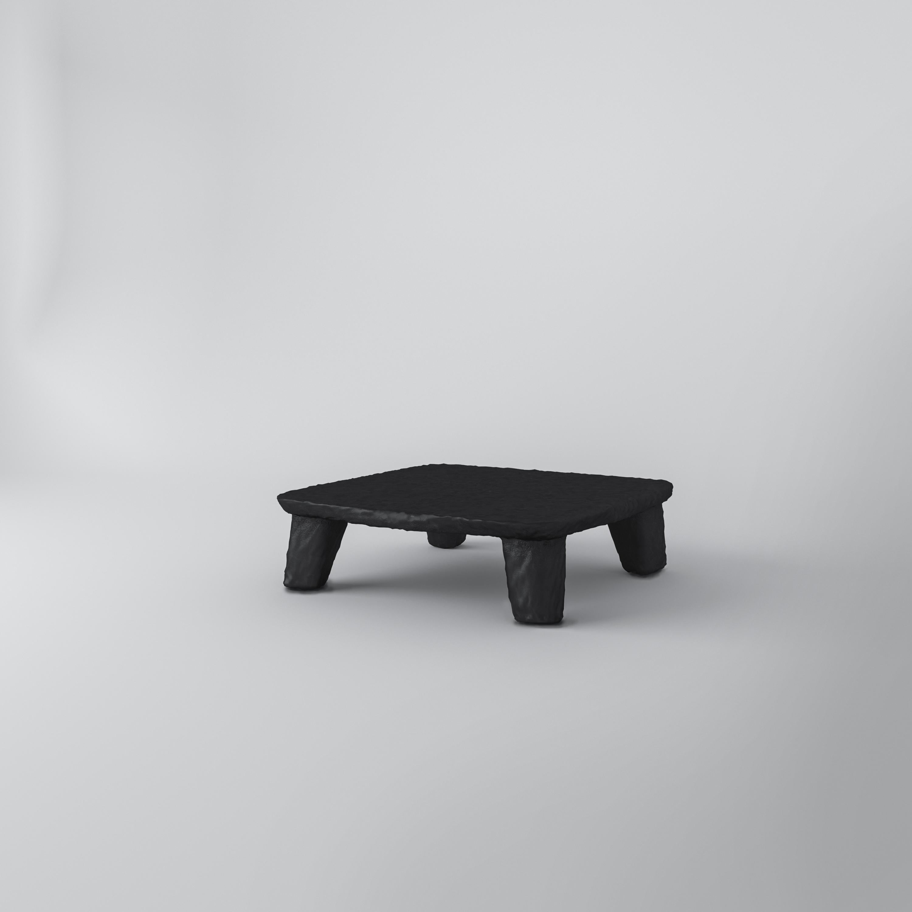 Tissu Table basse contemporaine sculptée de Faina en vente