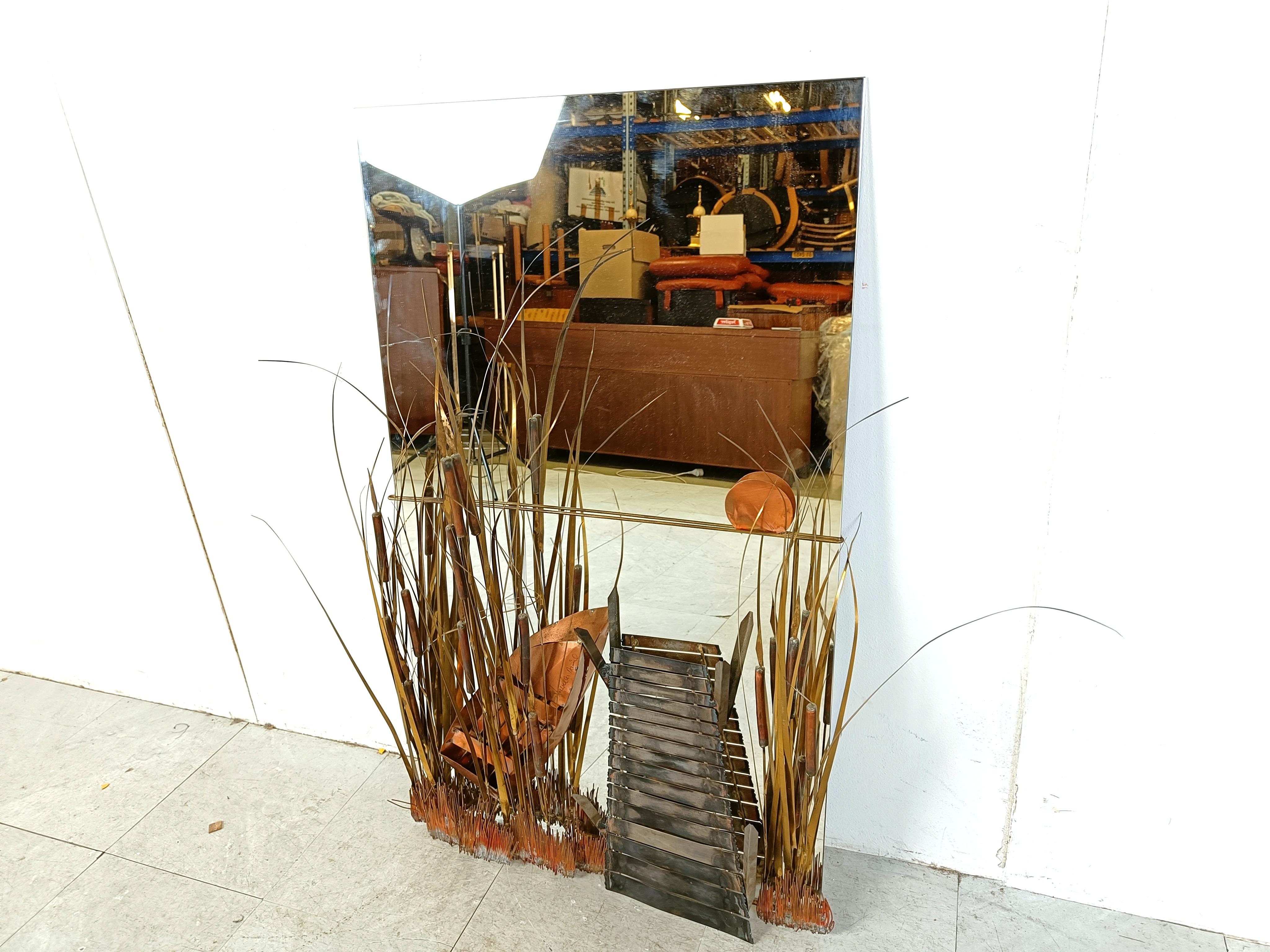 Sculpted copper mirror by Daniel D'haeseleer, 1970s In Good Condition For Sale In HEVERLEE, BE