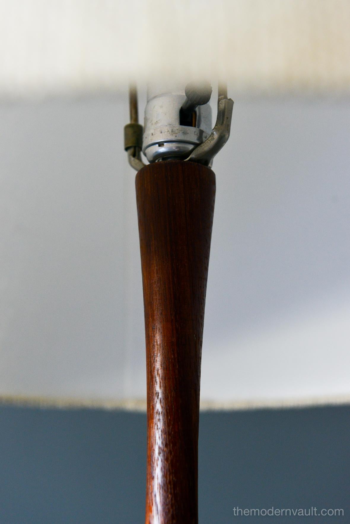 Sculpted Danish Teak Floor Lamp, circa 1965 In Good Condition In Costa Mesa, CA