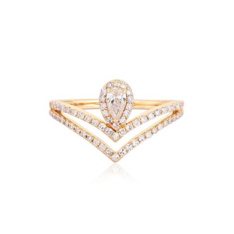En vente :  Bague solitaire en or jaune 14K à diamant sculpté 4
