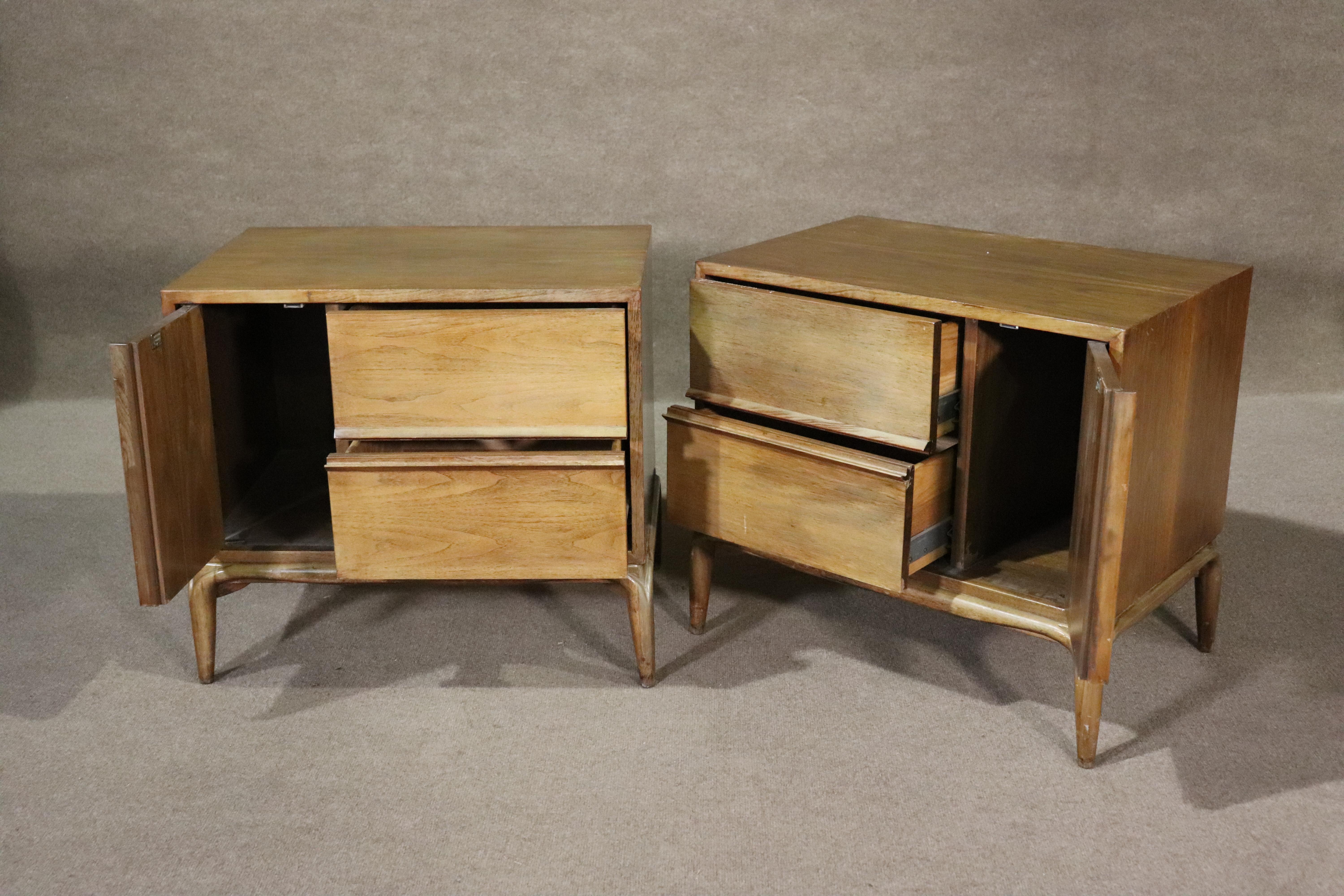 Mid-Century Modern Sculpted Front Nightstands For Sale