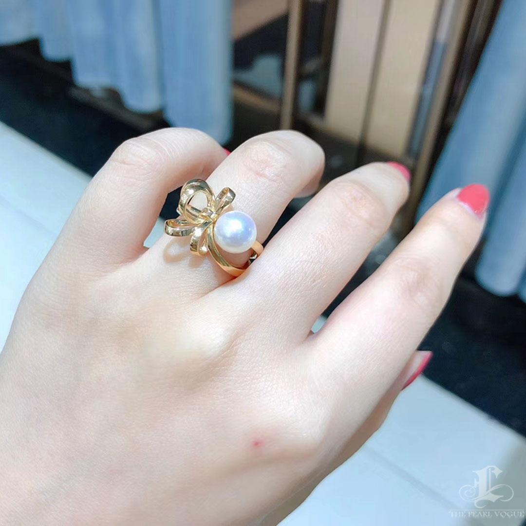 Uncut 【Sculpted Geometry】 Ribbon Aurora Akoya Pearl Earrings and Ring Set For Sale