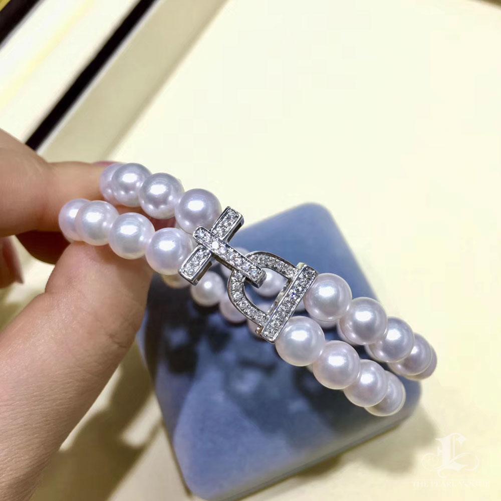 【Sculpted Geometry】Akoya Perle Doppelstrang Diamant-Armband Damen im Angebot