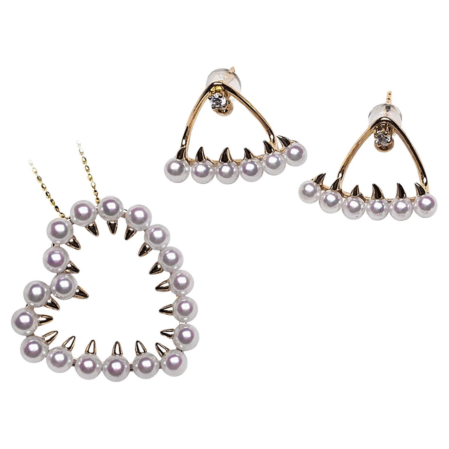 【Sculpted Geometry】Baby Akoya Pearl and 18K Gold Spike Earrings and Pendant Set For Sale