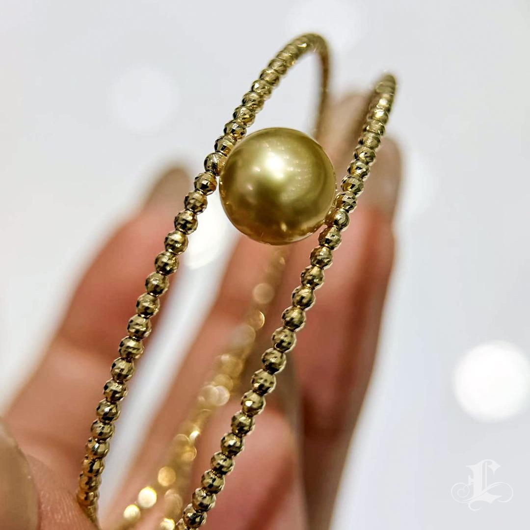 【Geometria scolpita】Bracciale con perle dei mari del sud da 9-10 mm in oro 18K in vendita 1