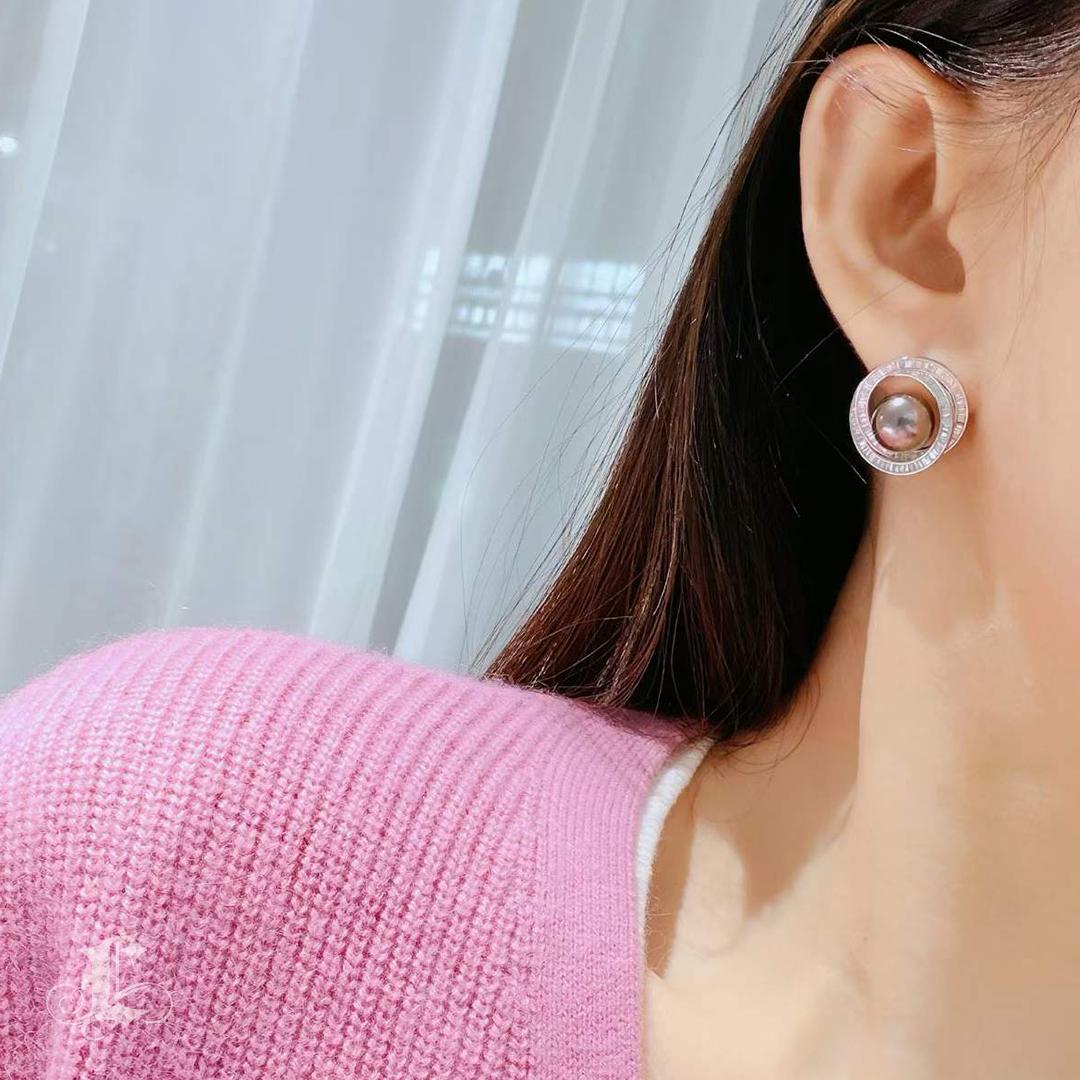 Non taillé 【Sculptured Geometry】Orbit Tahitian Pearl Diamond Earrings en vente