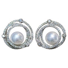 【Sculpted Geometry】South Sea Pearl Diamond Earrings in Platinum