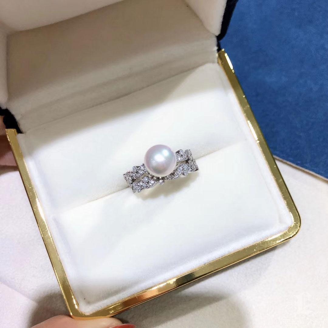 Donna Geometria scolpita】 Set di anelli con perle Akoya e diamanti trasformabili in vendita