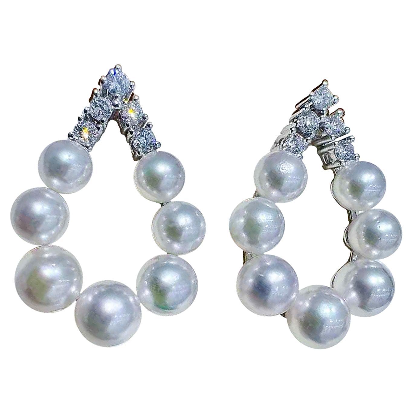 【Geometria scolpita】 Orecchini con perle Aurora Baby Akoya e diamanti a V