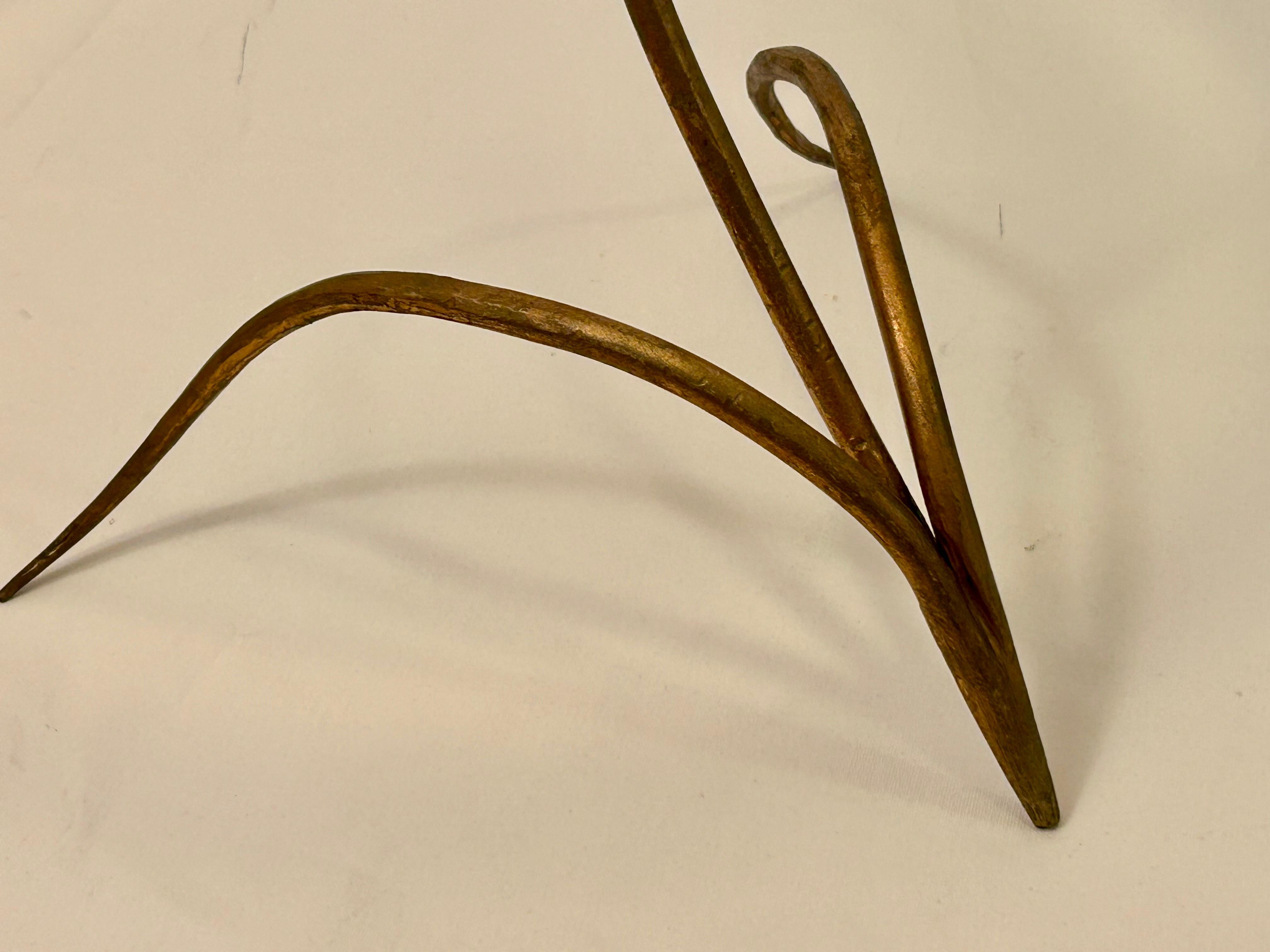 Sculpted Iron Drinks Table en venta 5