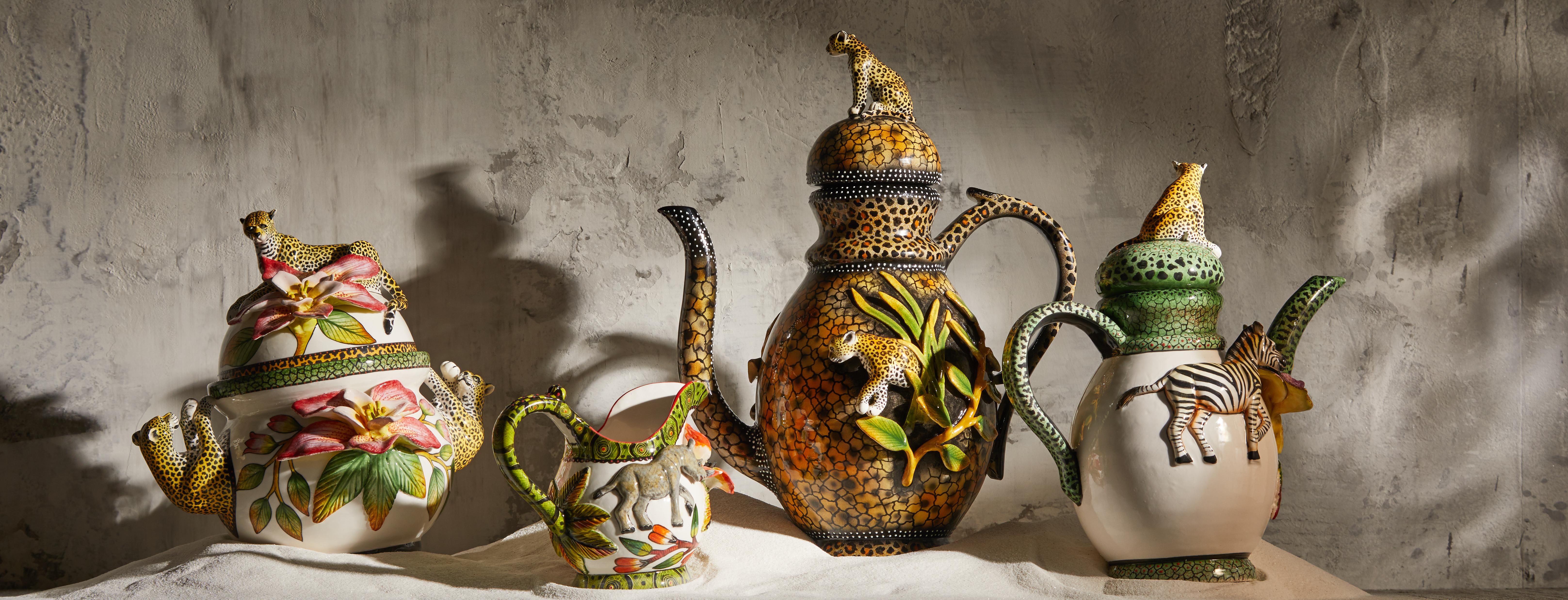 Théière léopard sculptée Neuf - En vente à Jersey City, NJ
