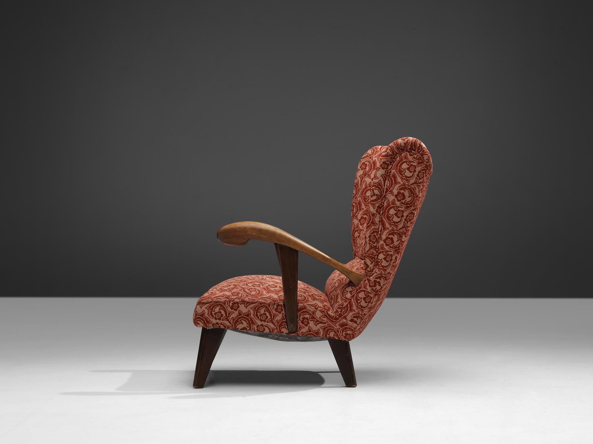 Sculpted Lounge Chair in Walnut and Red Floral Upholstery In Good Condition For Sale In Waalwijk, NL