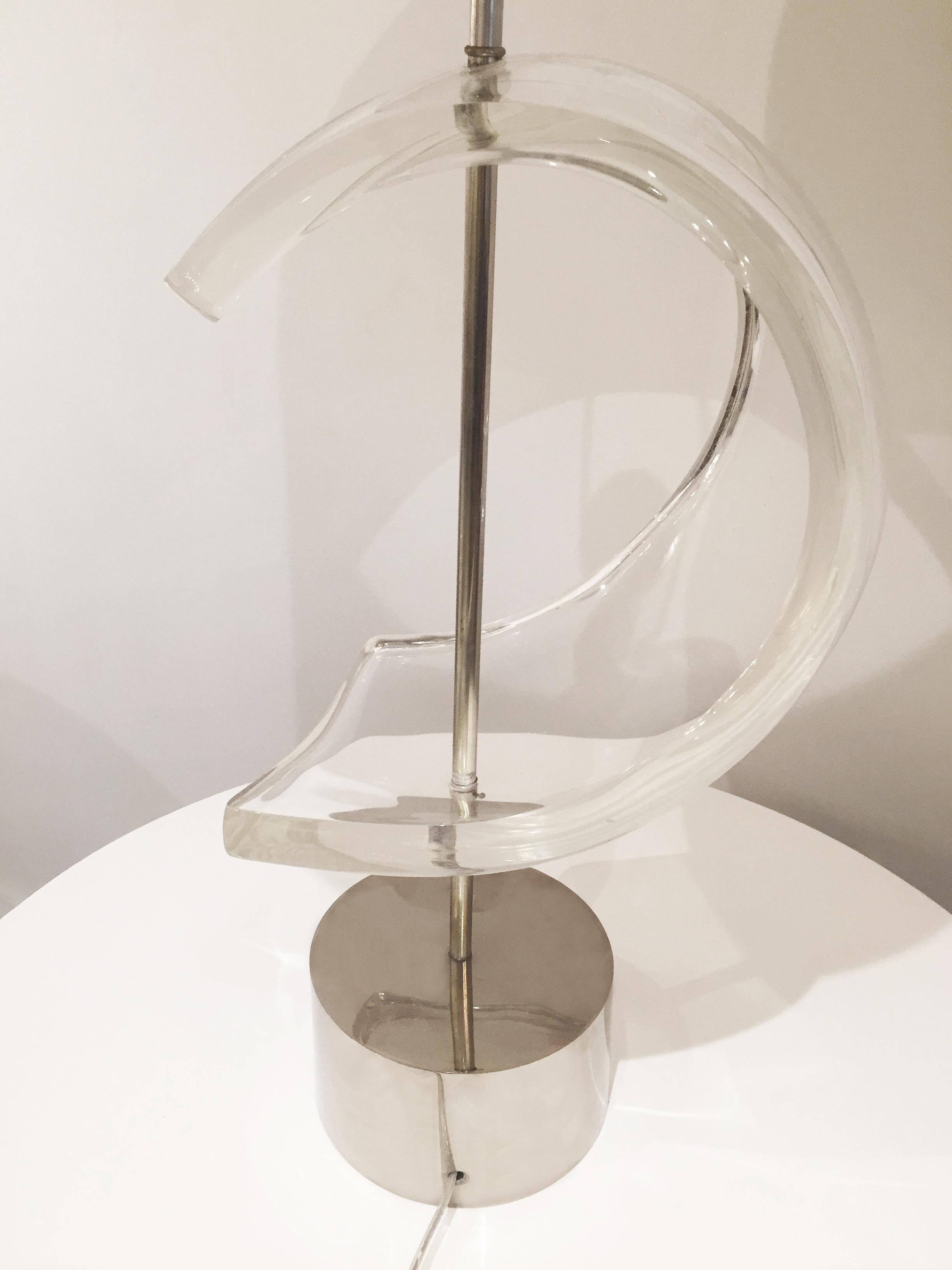American Sculpted Lucite Table Lamp