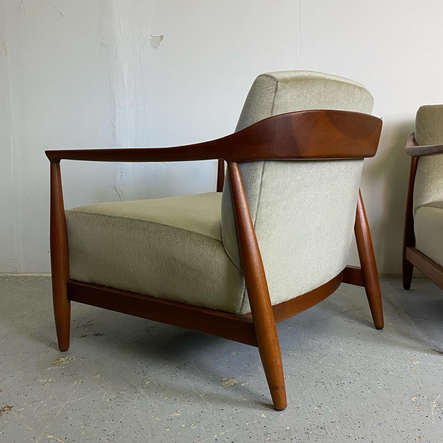 Sculpted Mahogany and Mohair Lounge Chairs by Erwin Lambeth, a Pair In Good Condition In Raleigh, NC