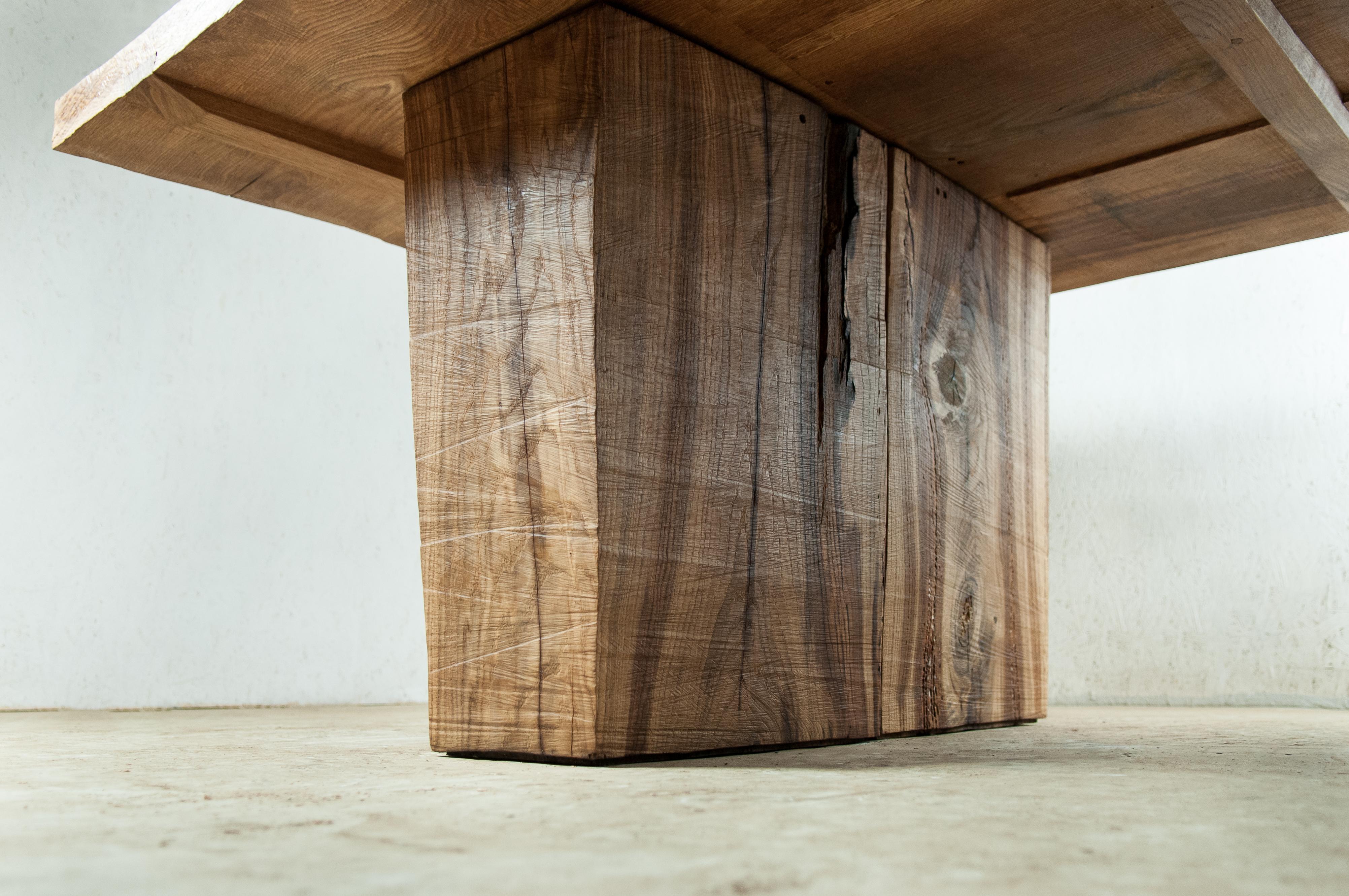 Sculpted Massive Dining Table V6 in Solid Oakwood 'Custom Size' In New Condition For Sale In Paris, IDF